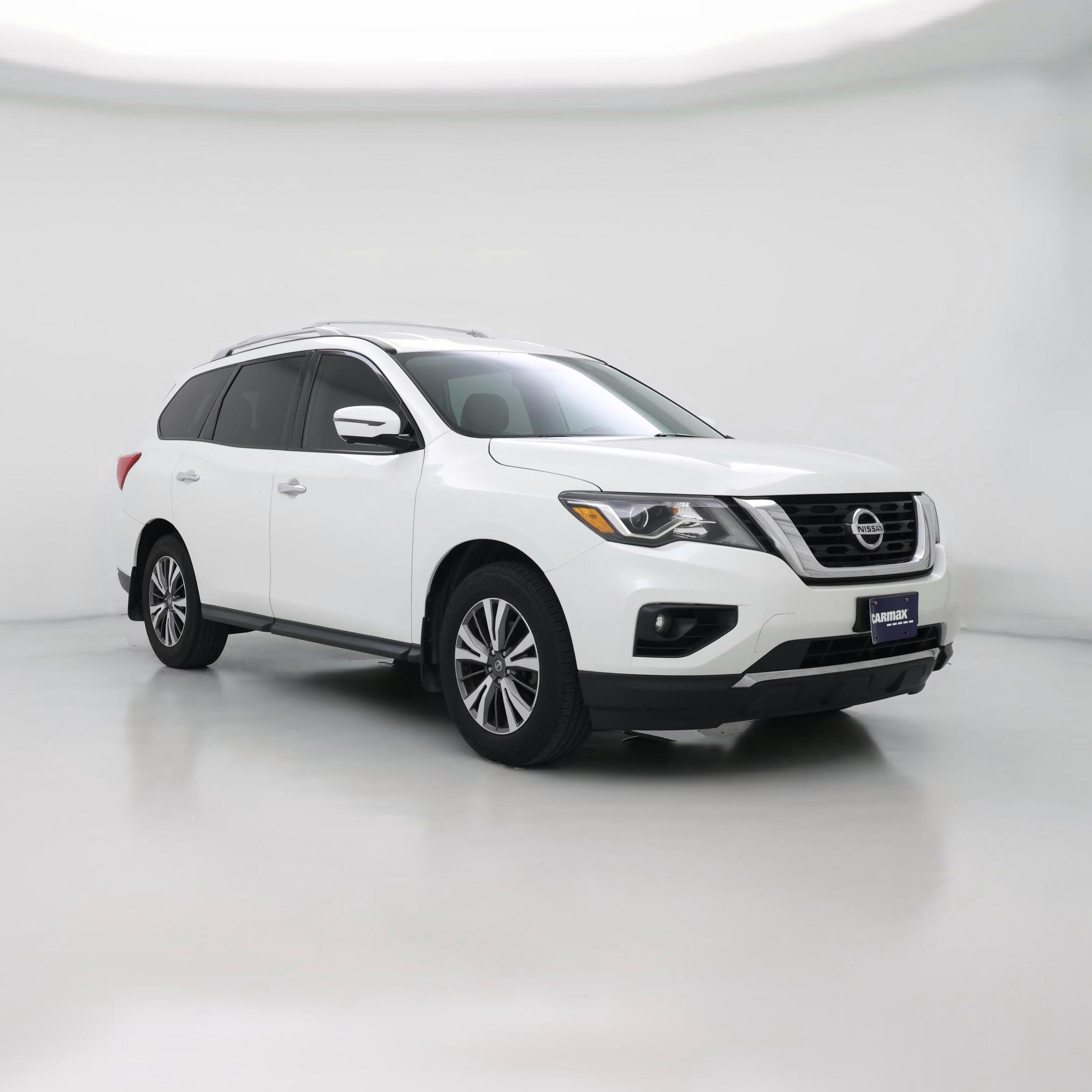 Thumbnail: 2017 Nissan Pathfinder - 1
