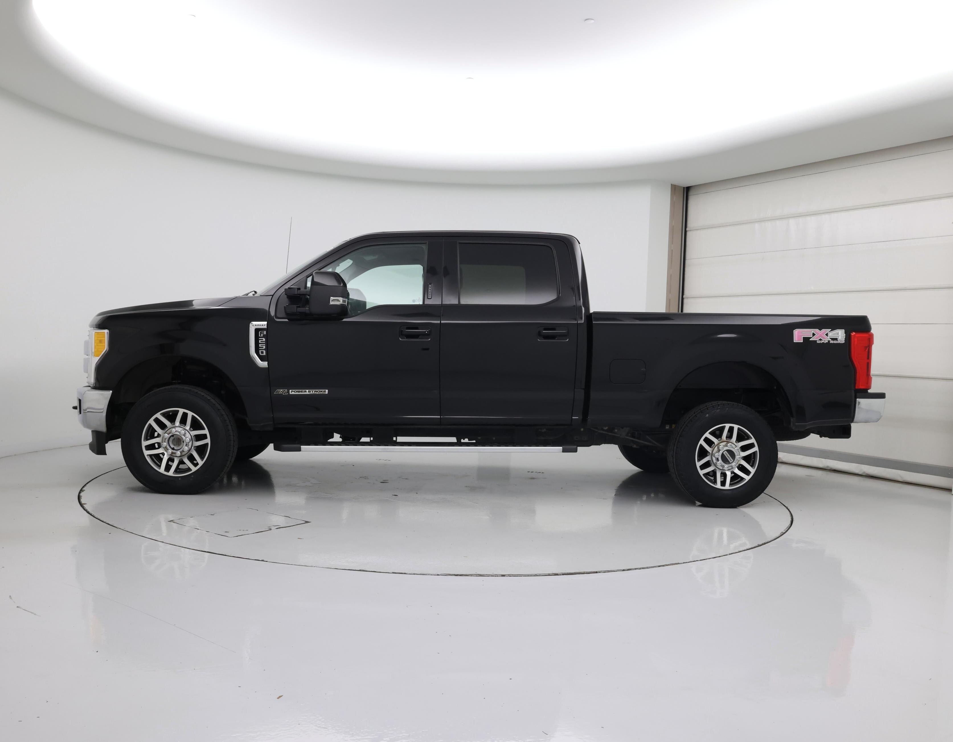 Thumbnail: 2019 Ford F-250 - 3