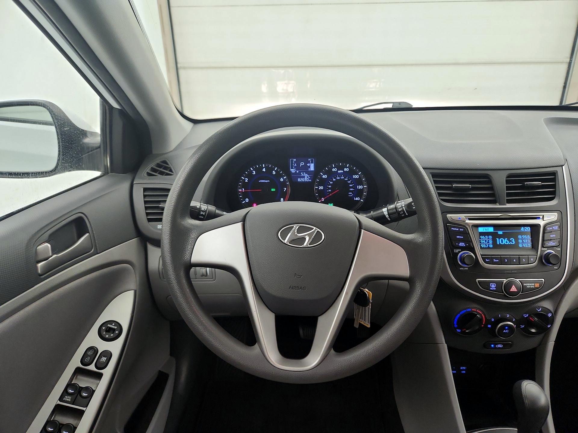 Thumbnail: 2017 Hyundai Accent - 10