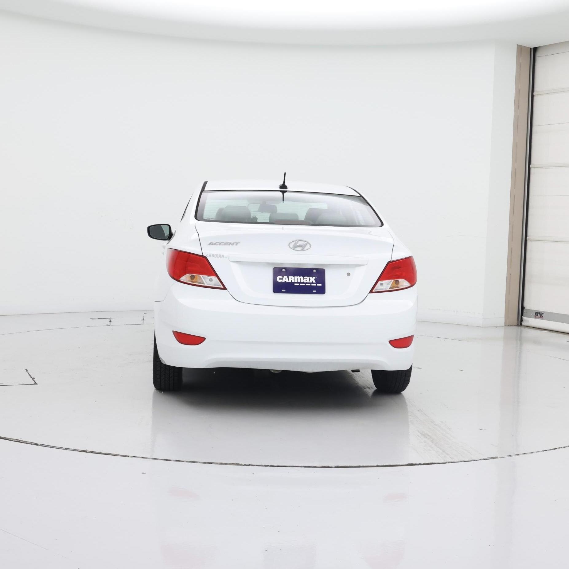 Thumbnail: 2017 Hyundai Accent - 6