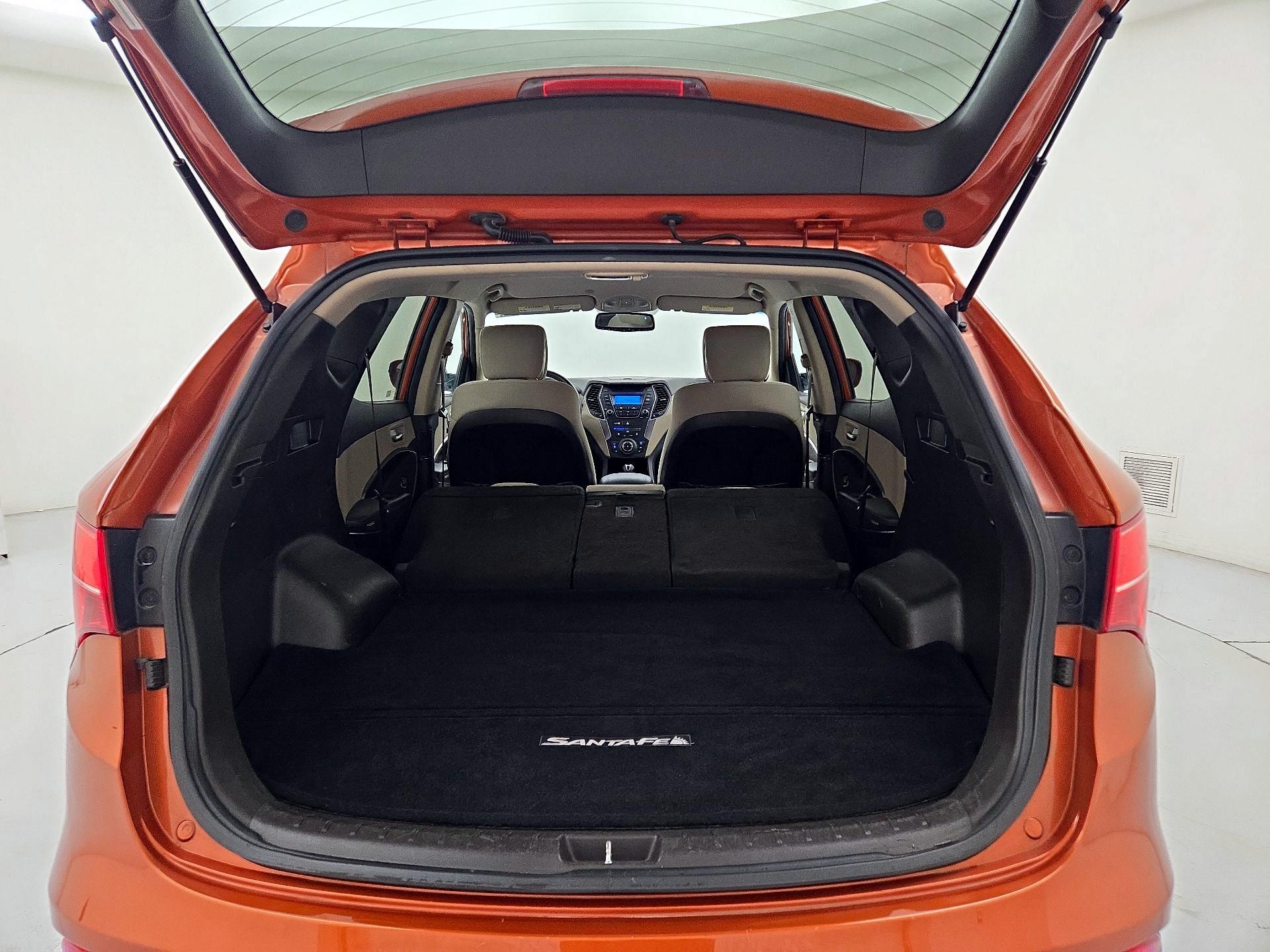 Thumbnail: 2013 Hyundai Santa Fe - 20