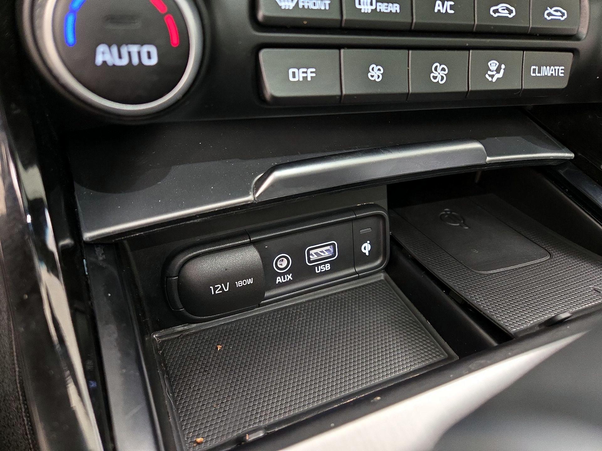 Thumbnail: 2019 Kia Stinger - 19