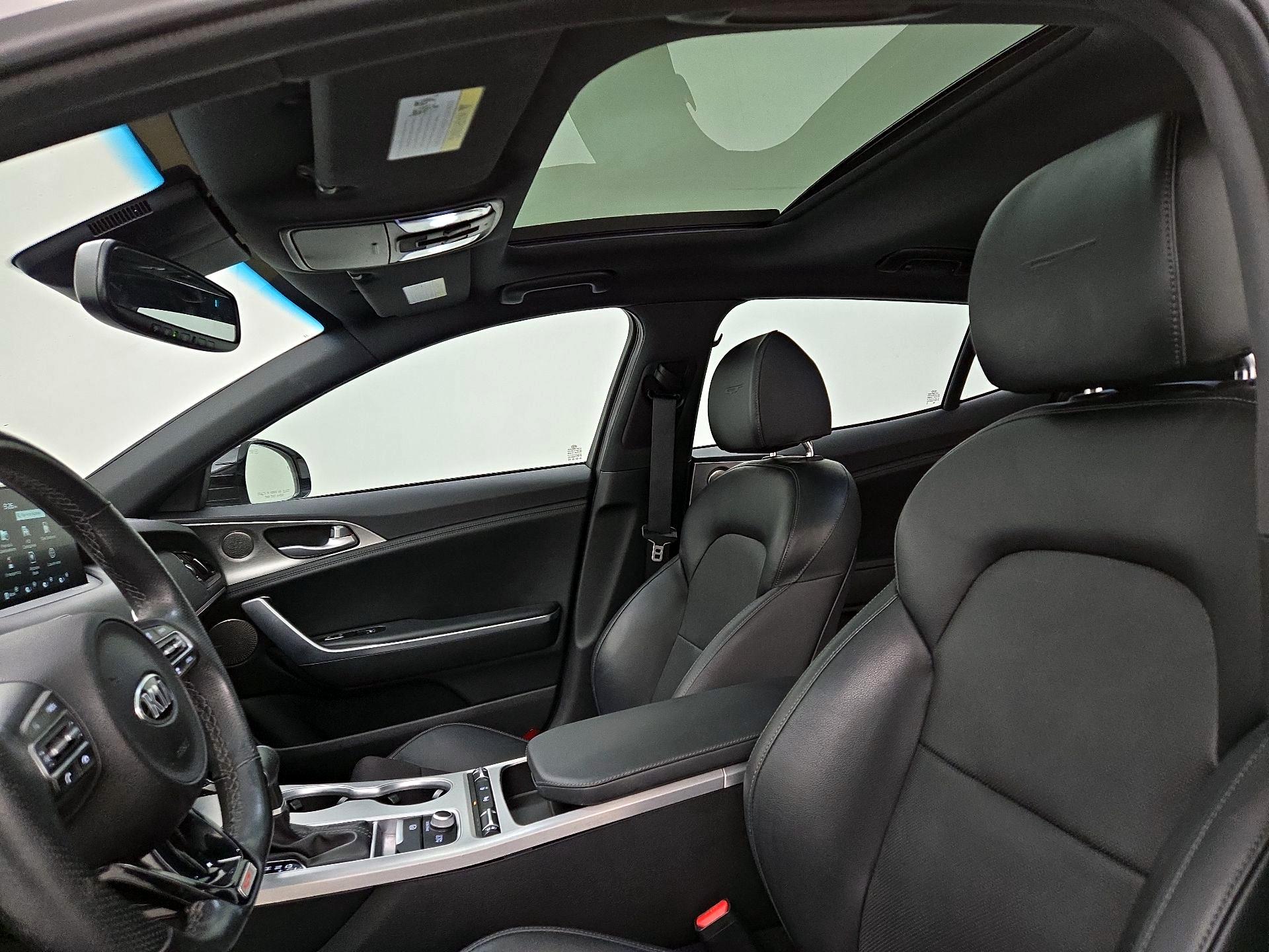 Thumbnail: 2019 Kia Stinger - 20