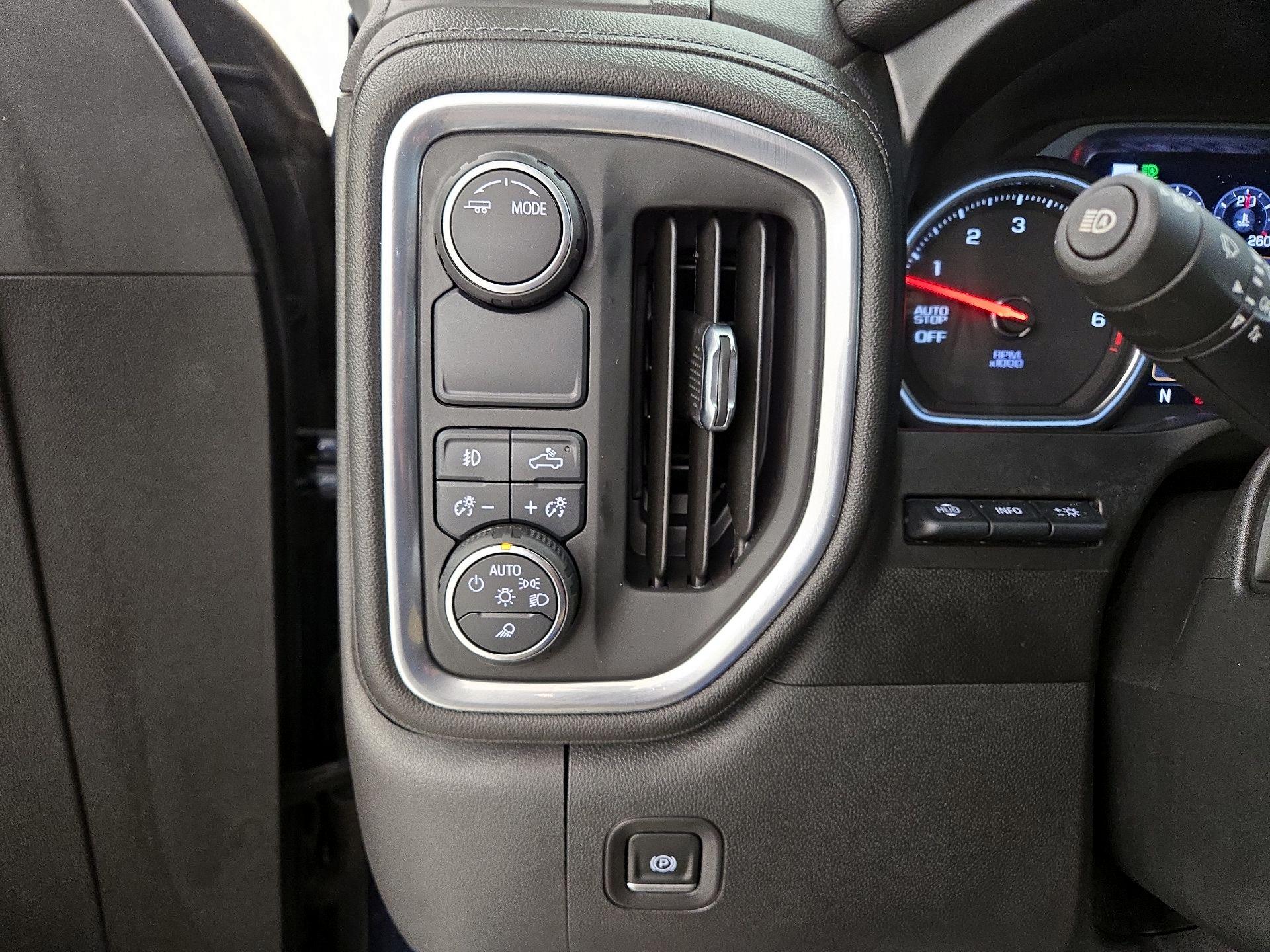 Thumbnail: 2021 Chevrolet Silverado 1500 - 13