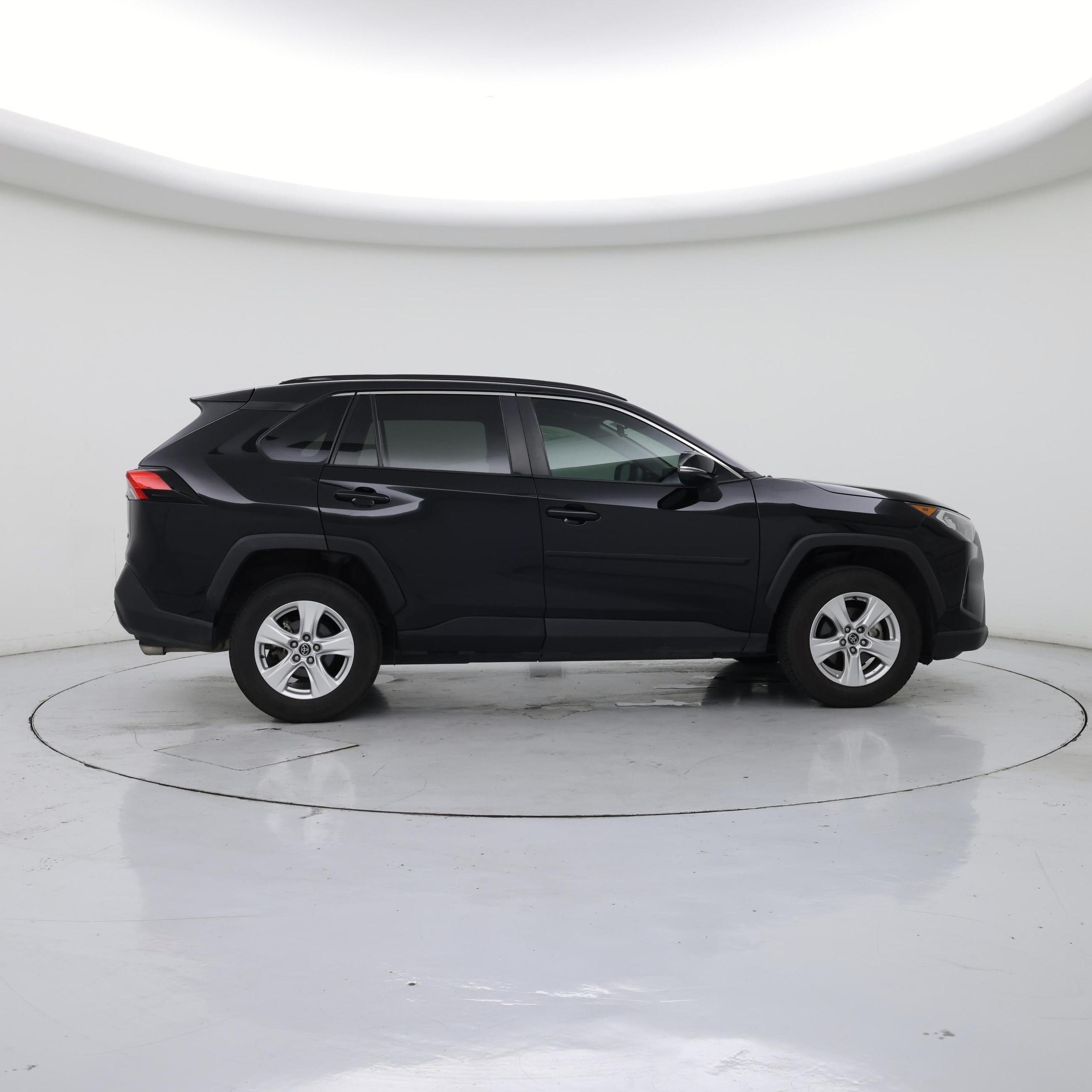 Thumbnail: 2020 Toyota RAV4 - 7