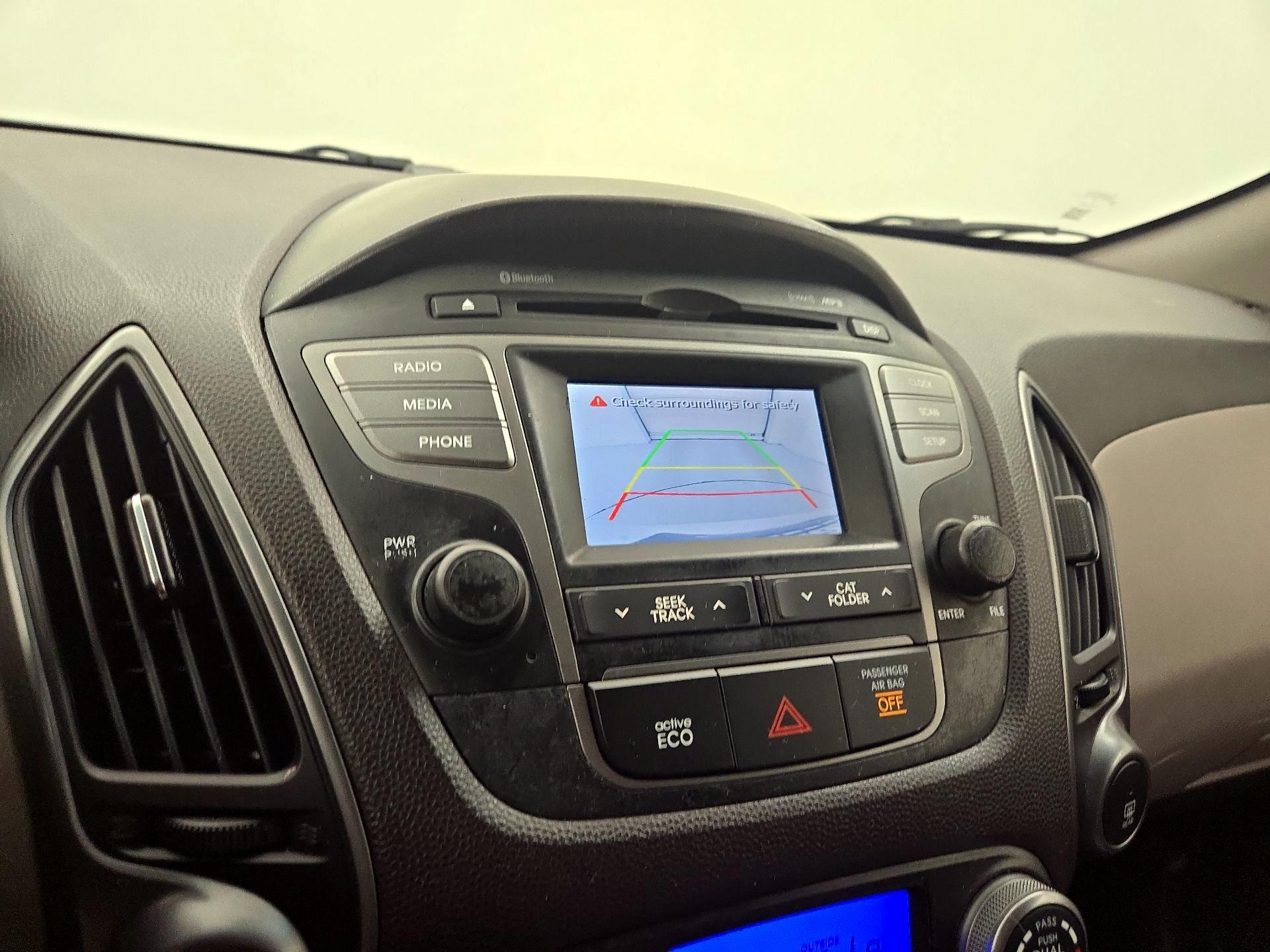 Thumbnail: 2014 Hyundai Tucson - 14