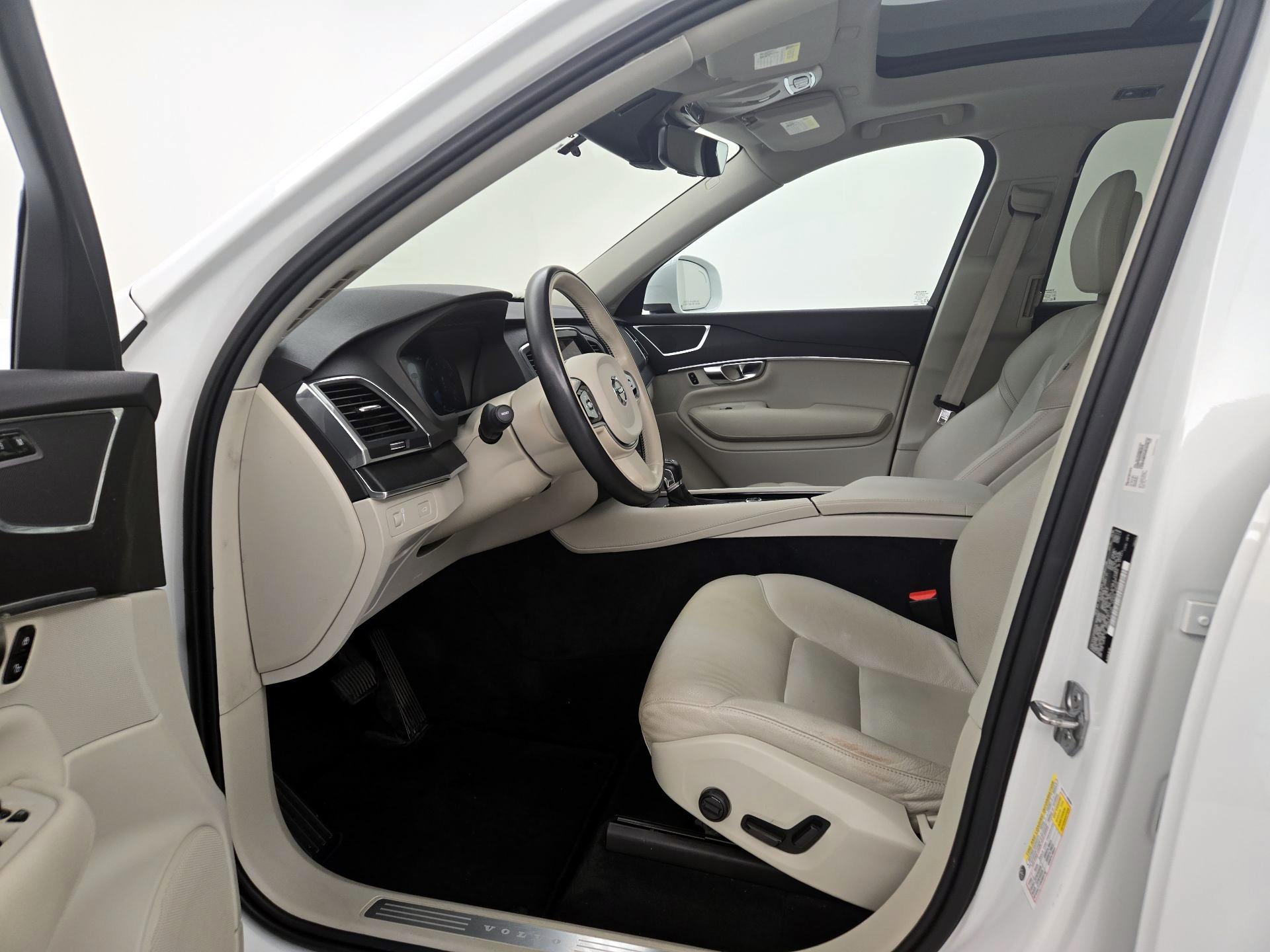 Thumbnail: 2020 Volvo XC90 - 11