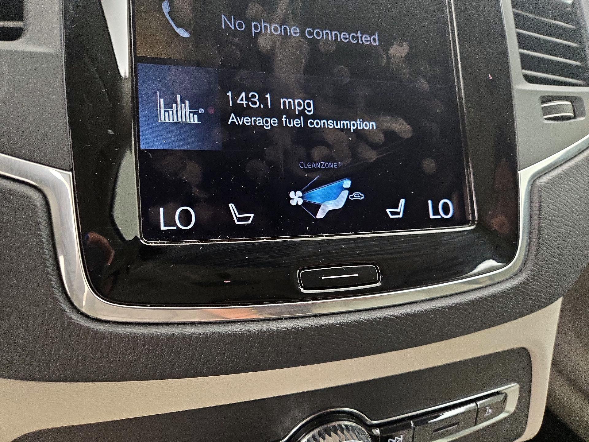 Thumbnail: 2020 Volvo XC90 - 16
