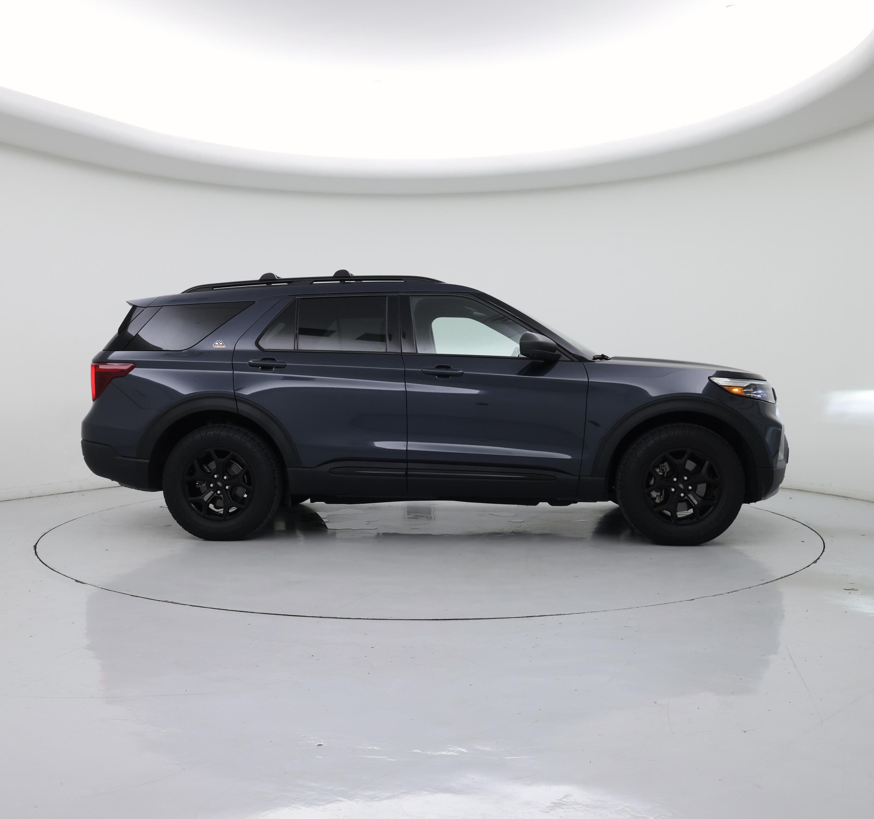 Thumbnail: 2022 Ford Explorer - 7