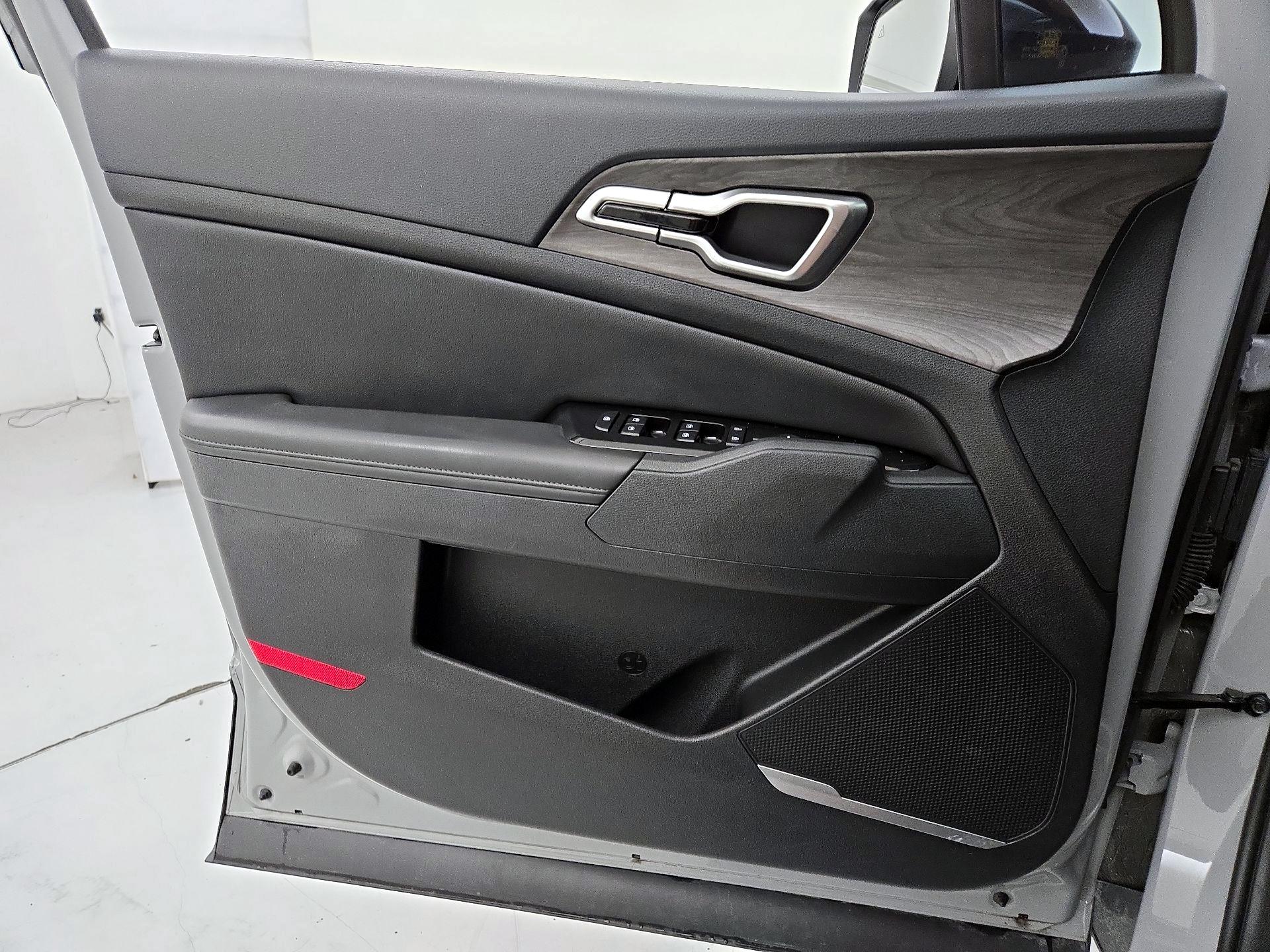 Thumbnail: 2023 Kia Sportage - 12