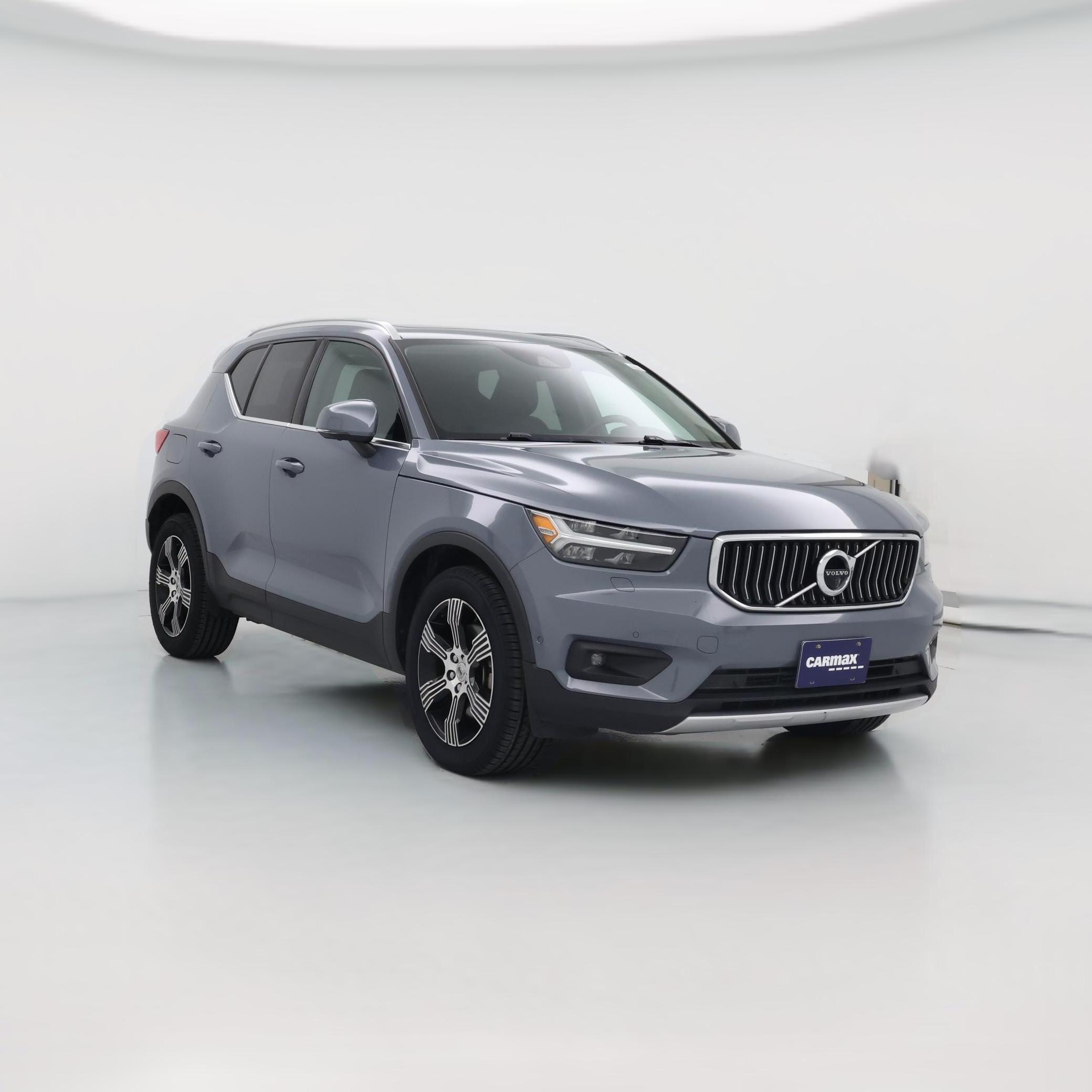 Thumbnail: 2021 Volvo XC40 - 1