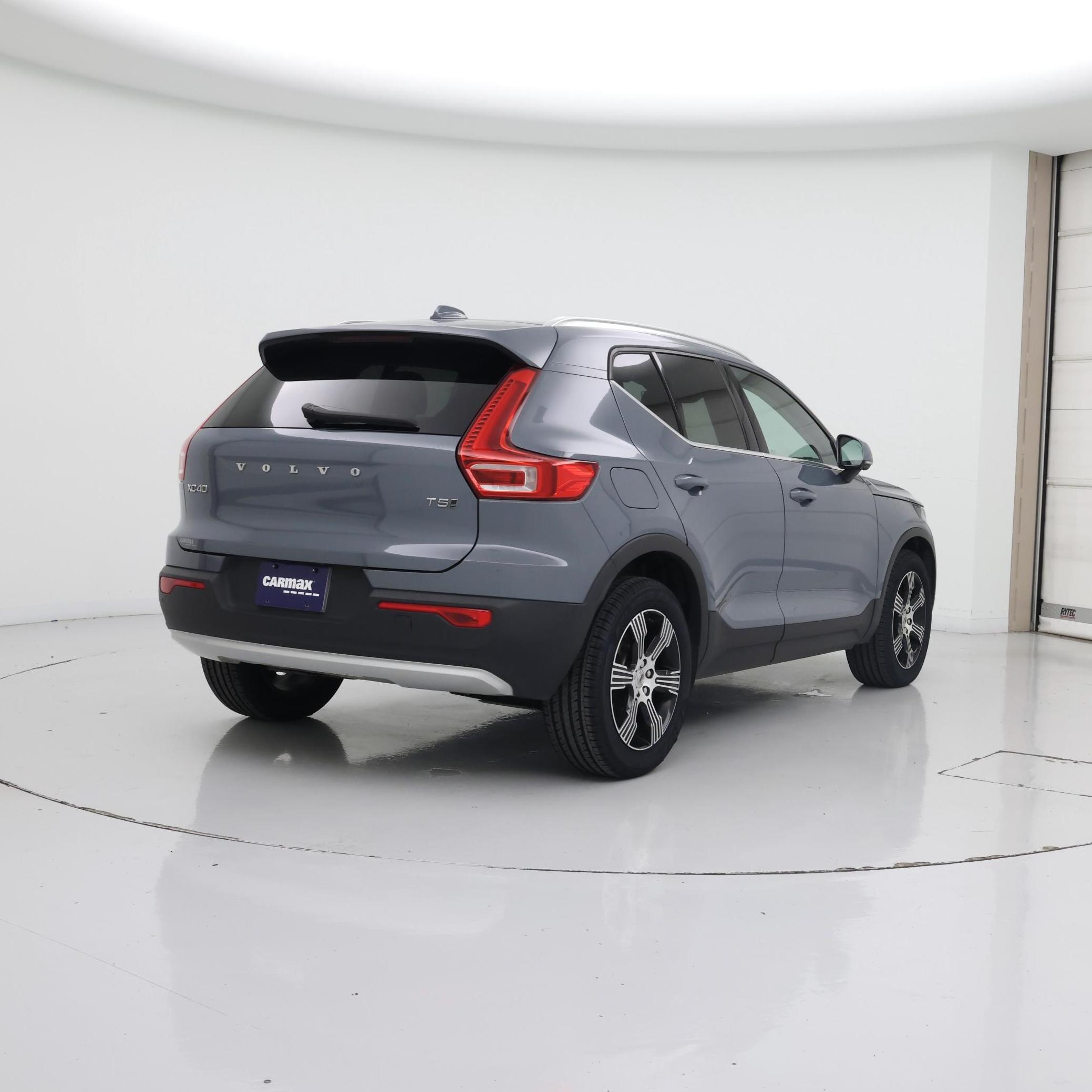 Thumbnail: 2021 Volvo XC40 - 8