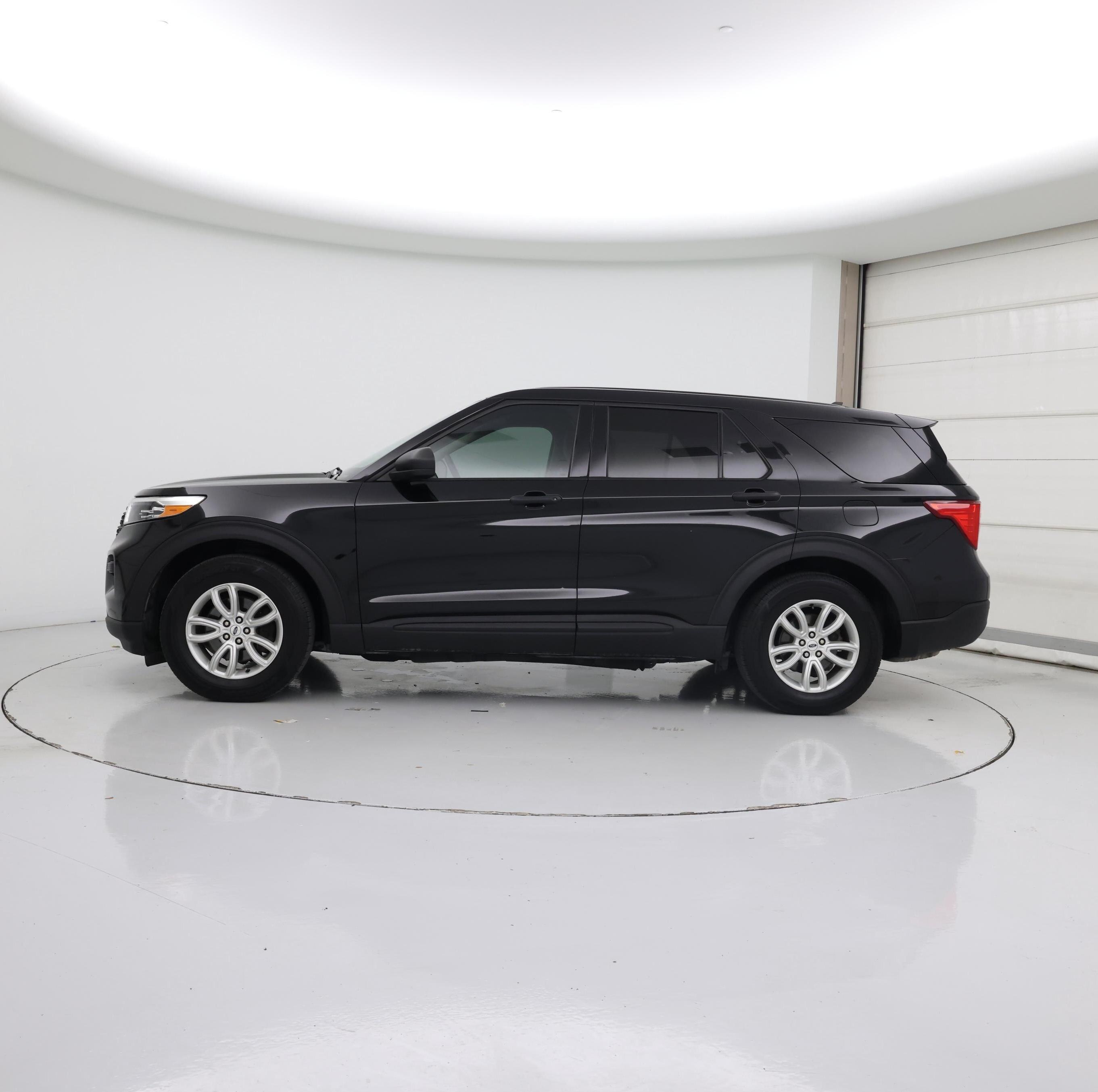 Thumbnail: 2021 Ford Explorer - 3