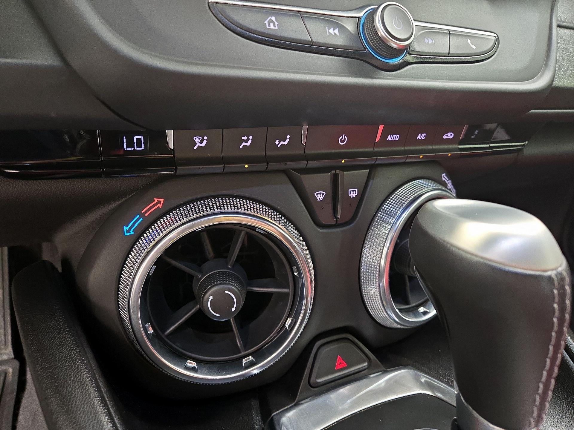 Thumbnail: 2019 Chevrolet Camaro - 15