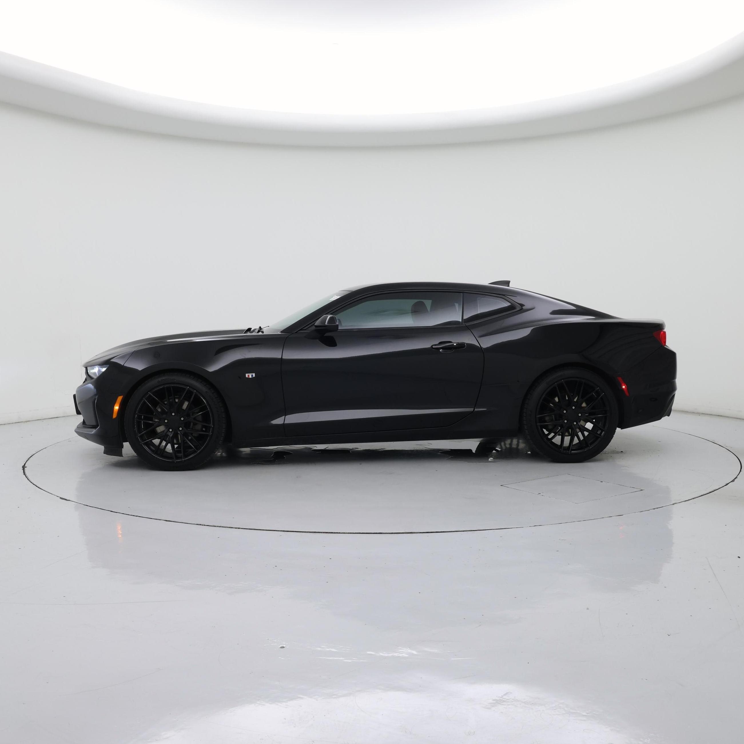 Thumbnail: 2019 Chevrolet Camaro - 3