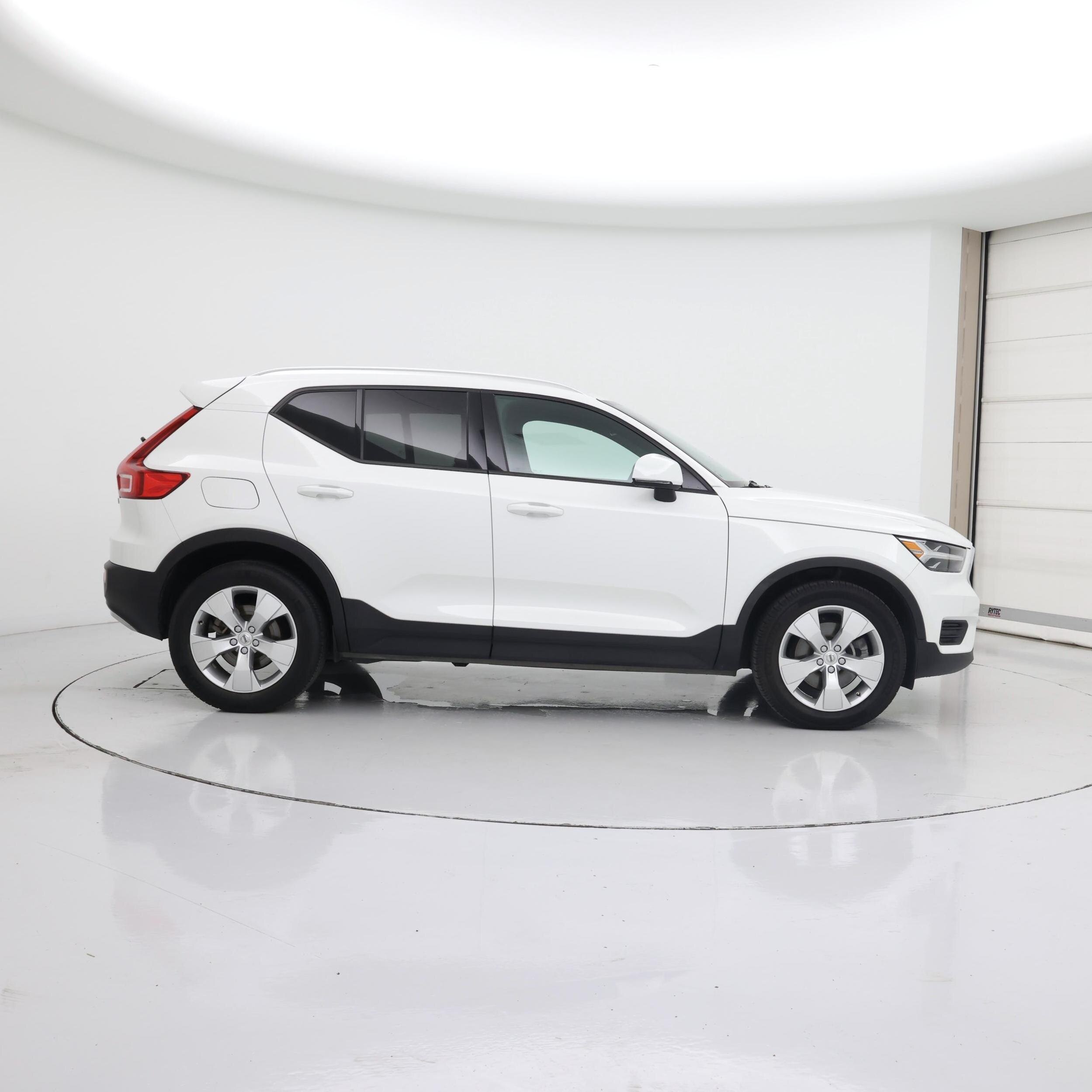 Thumbnail: 2020 Volvo XC40 - 7