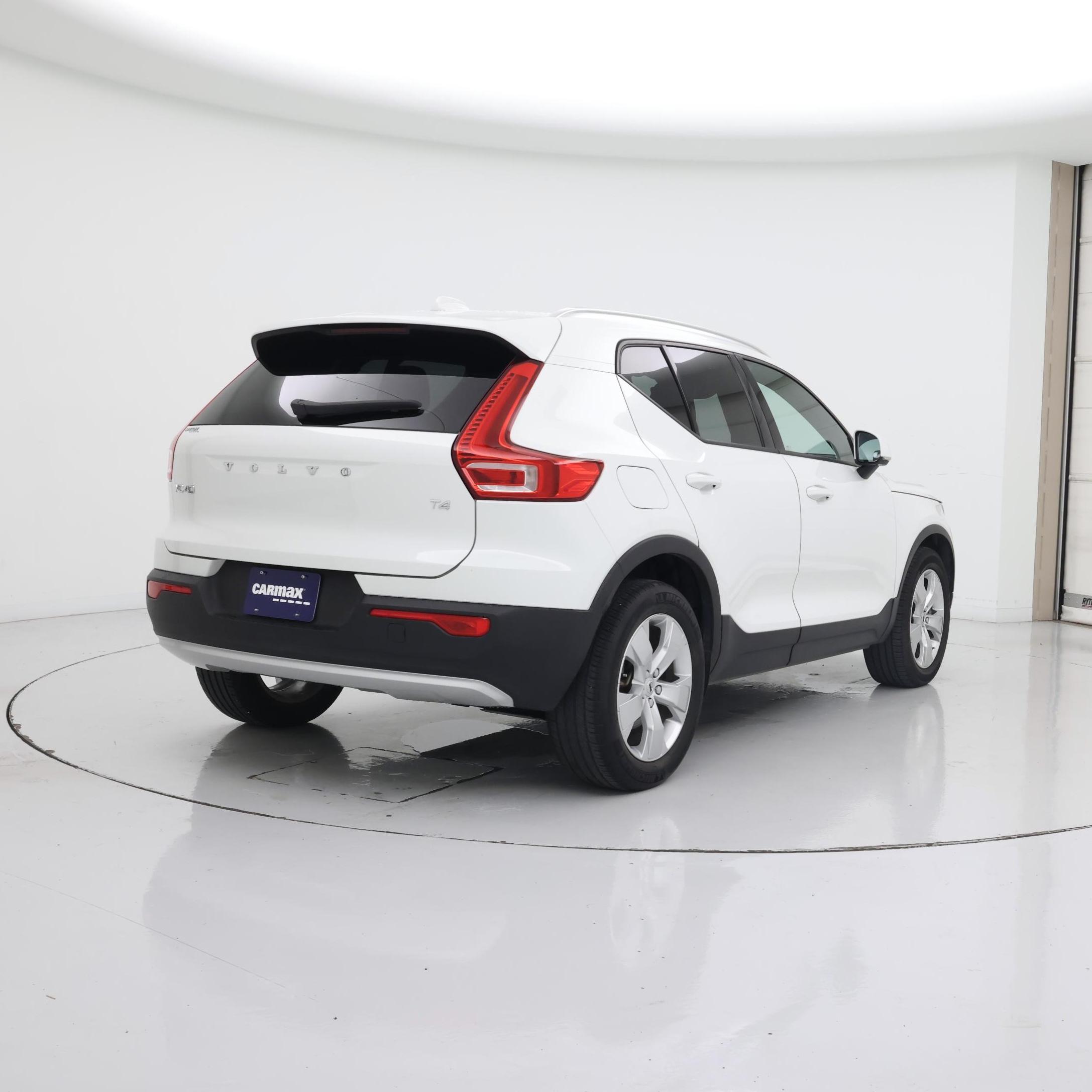 Thumbnail: 2020 Volvo XC40 - 8