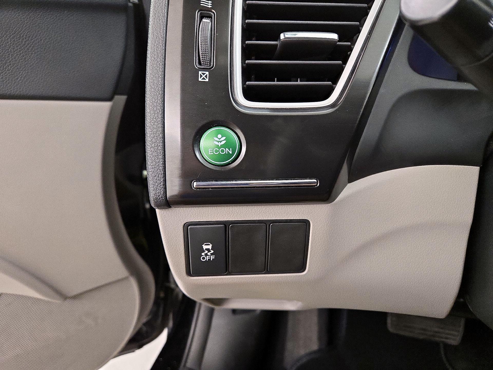 Thumbnail: 2013 Honda Civic - 13