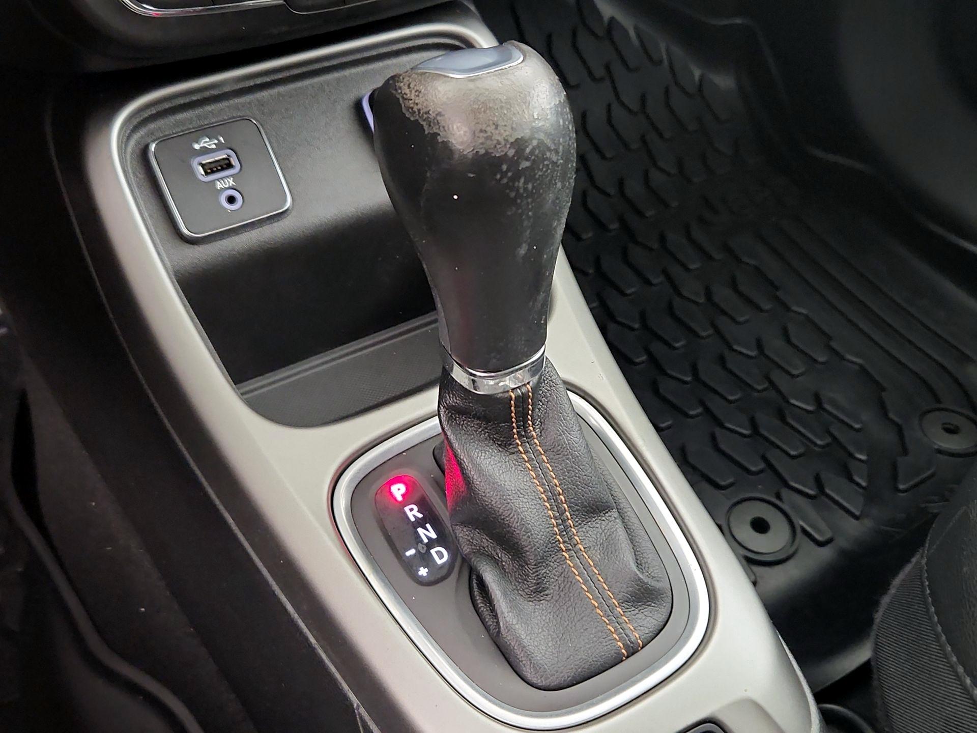 Thumbnail: 2020 Jeep Compass - 17