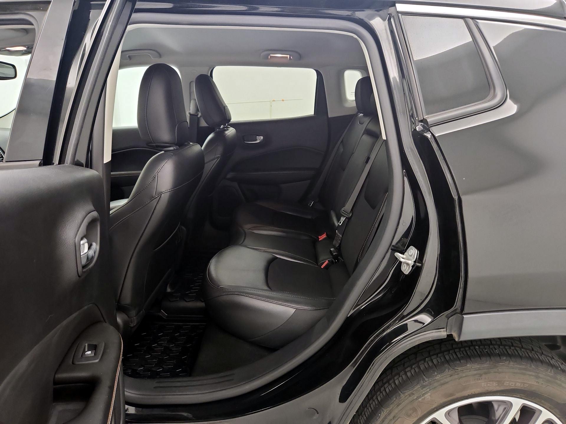 Thumbnail: 2020 Jeep Compass - 19
