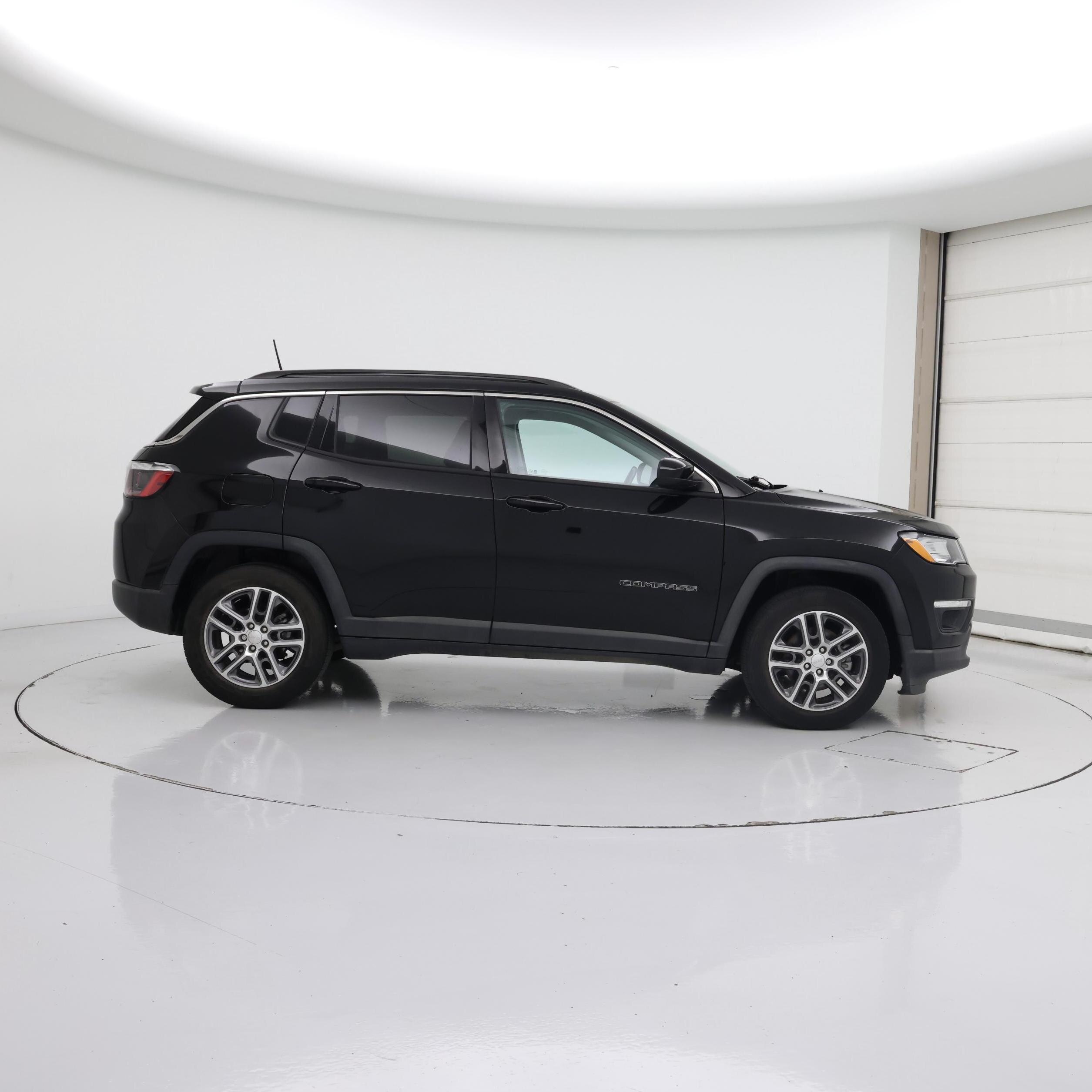 Thumbnail: 2020 Jeep Compass - 7