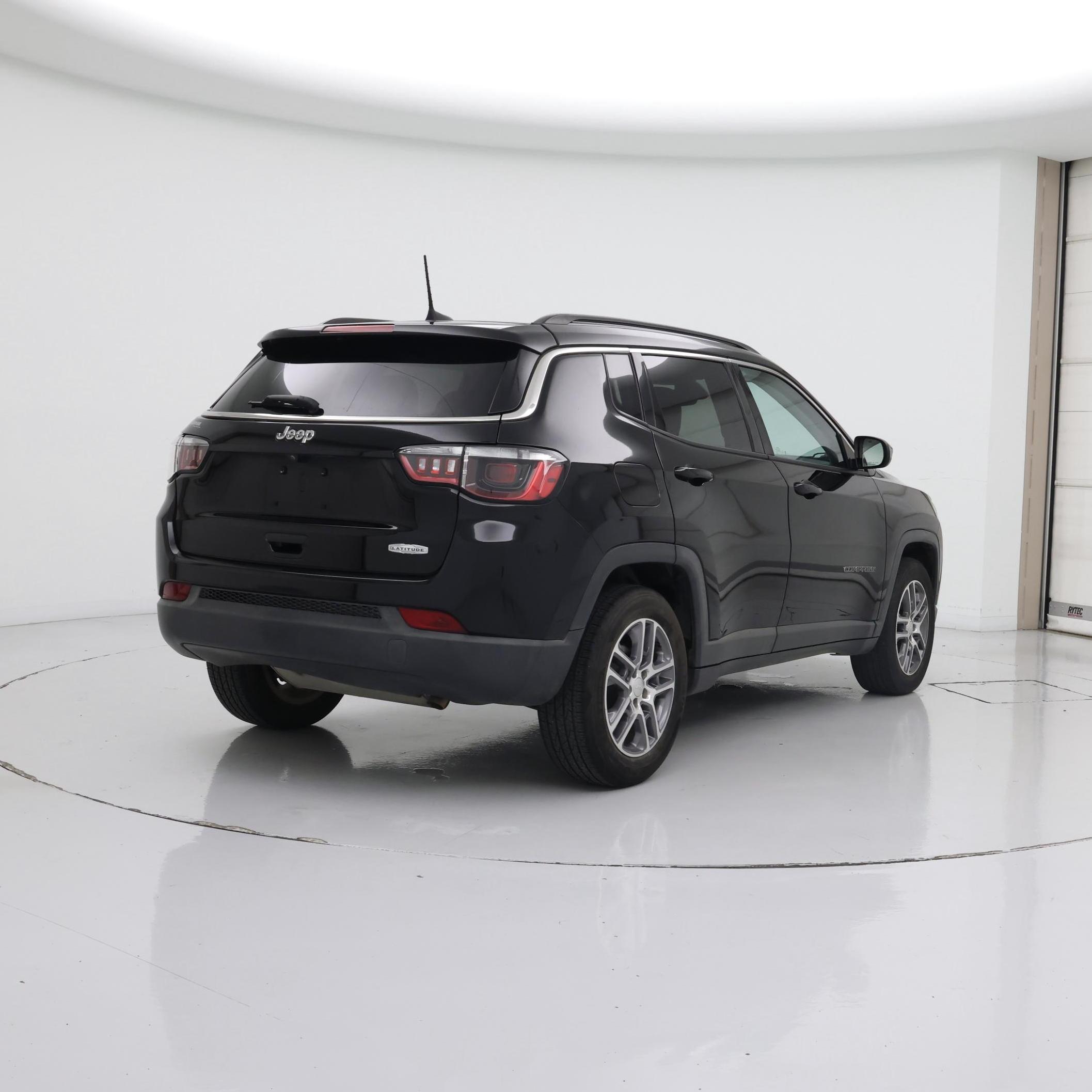 Thumbnail: 2020 Jeep Compass - 8