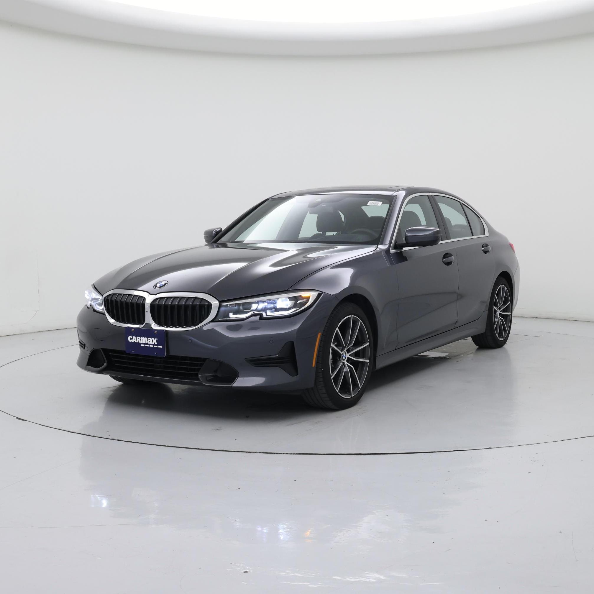 Thumbnail: 2019 BMW 3 Series - 4