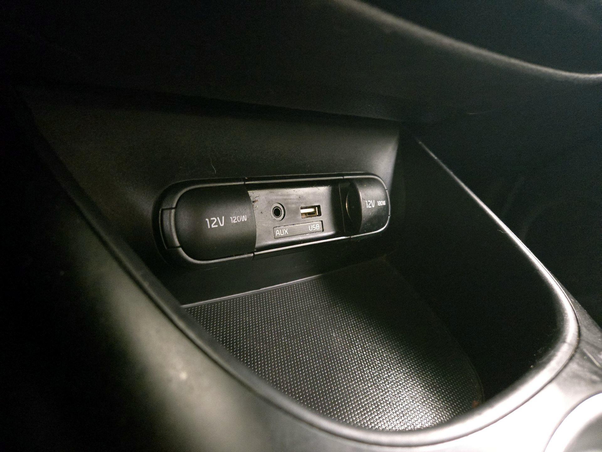 Thumbnail: 2016 Kia Soul - 17