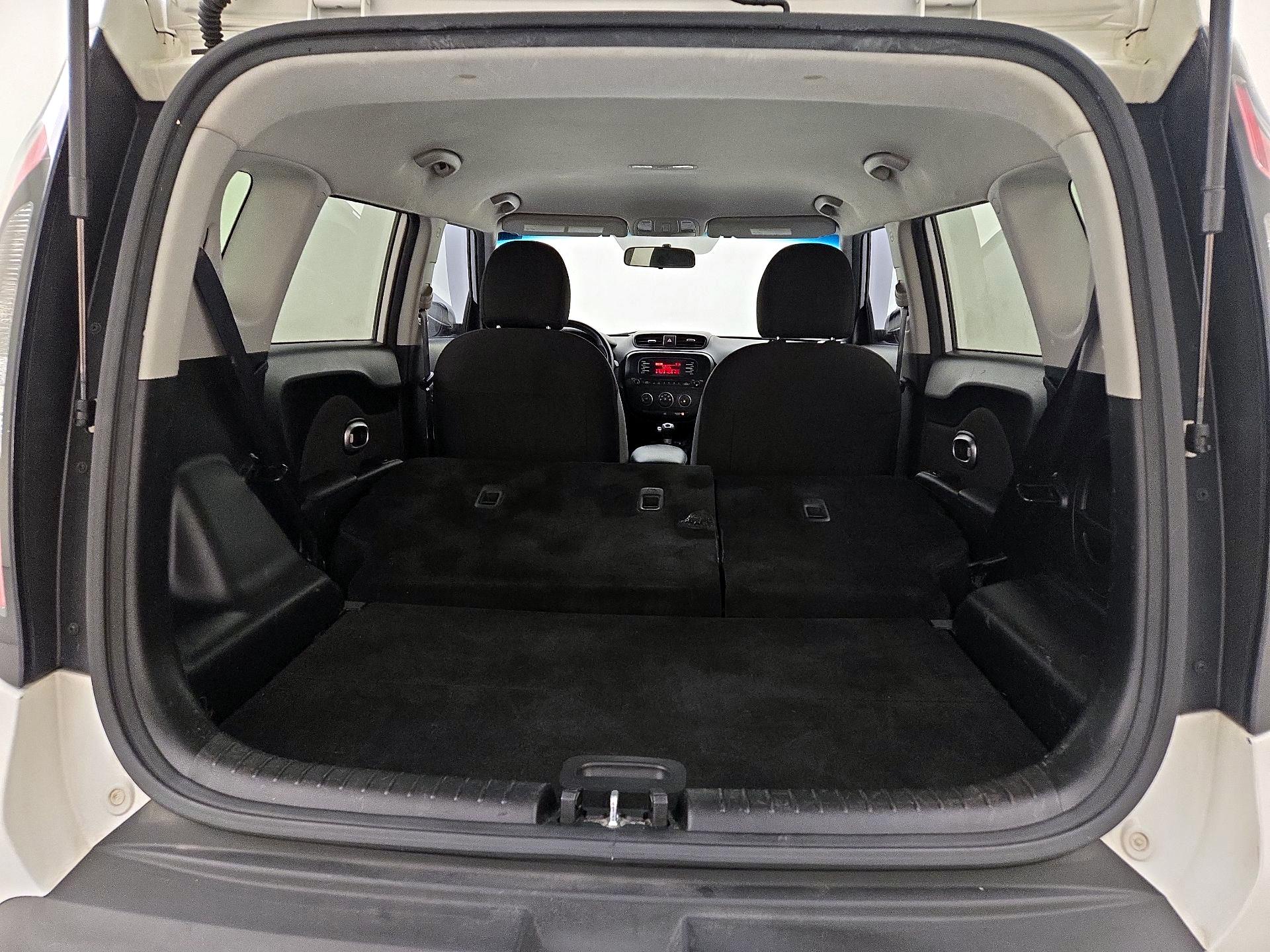 Thumbnail: 2016 Kia Soul - 20