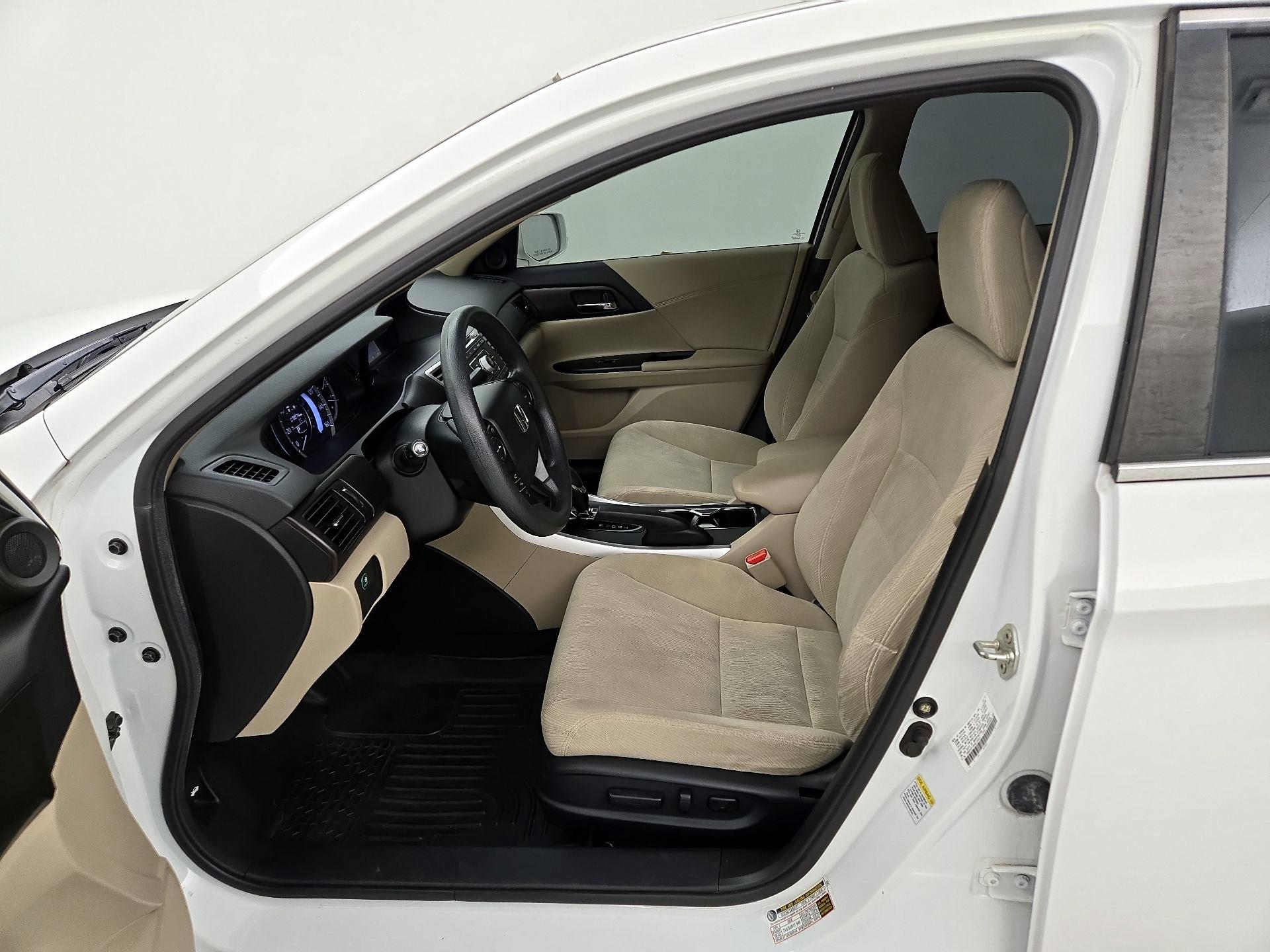 Thumbnail: 2013 Honda Accord - 11