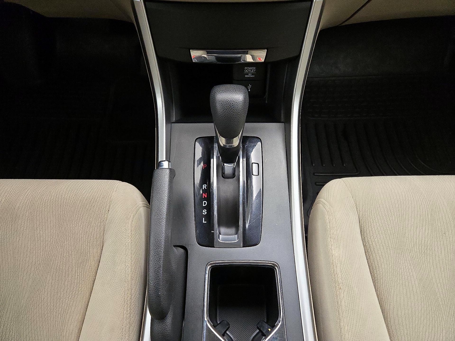 Thumbnail: 2013 Honda Accord - 17