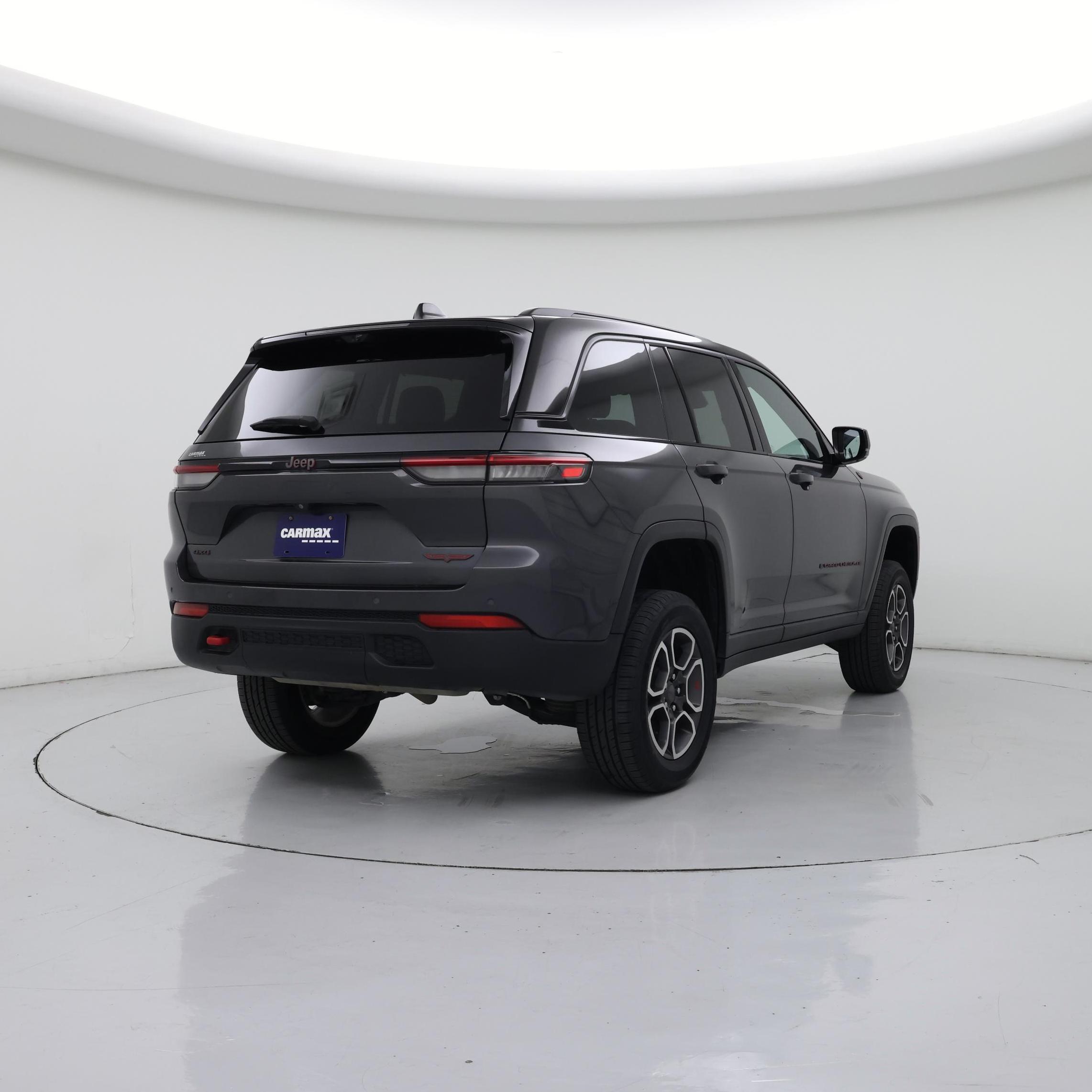 Thumbnail: 2022 Jeep Grand Cherokee - 8