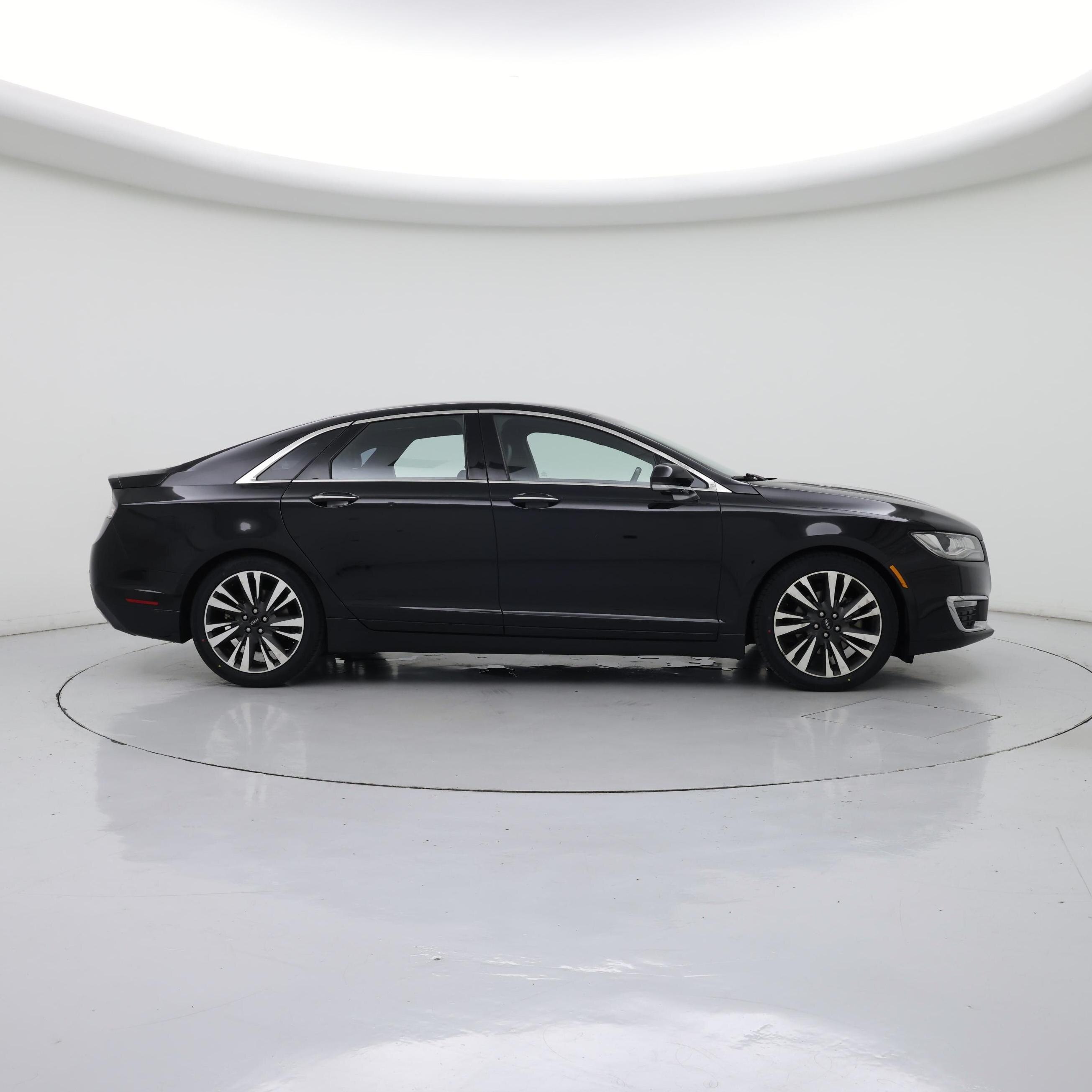 Thumbnail: 2017 Lincoln MKZ - 7