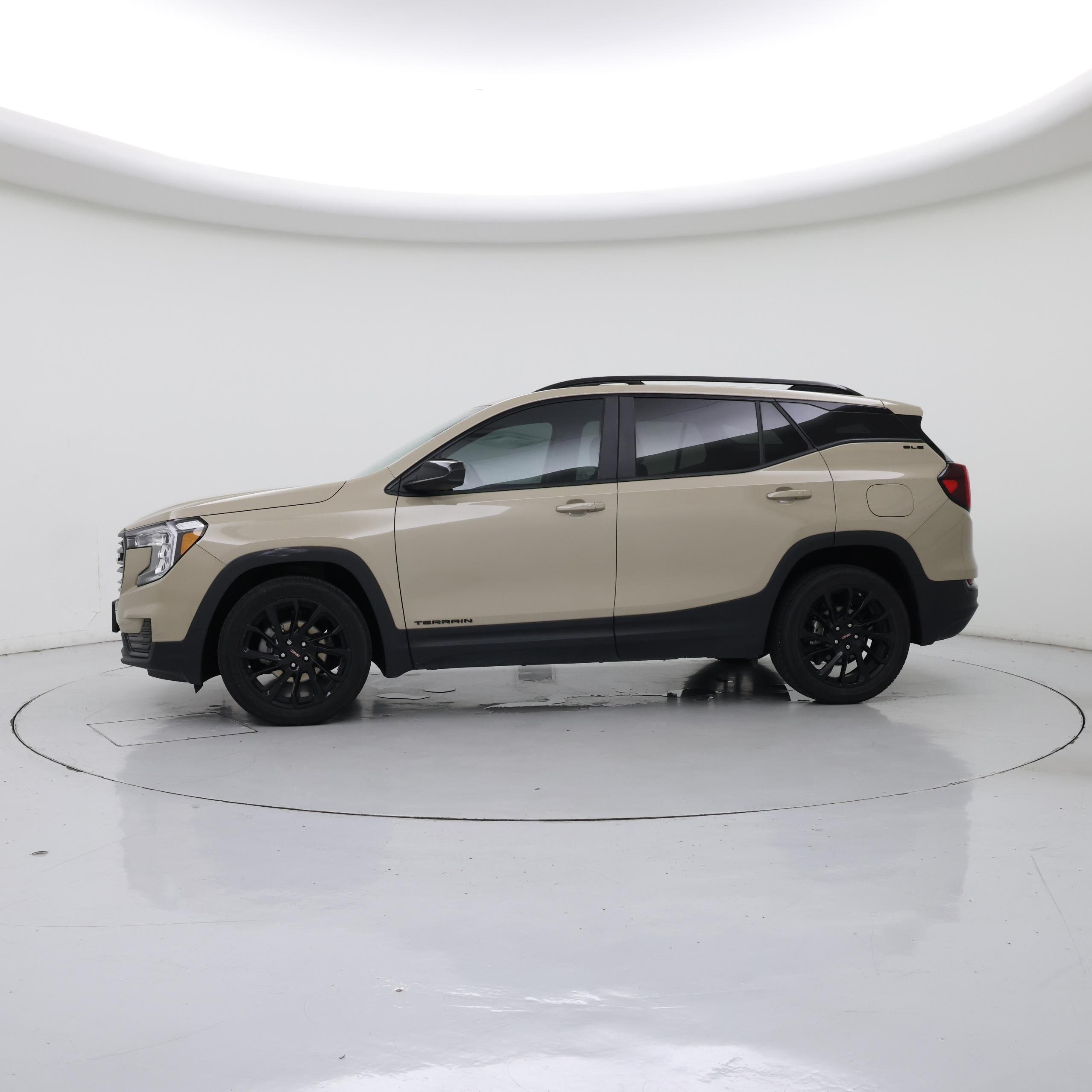 Thumbnail: 2023 GMC Terrain - 3