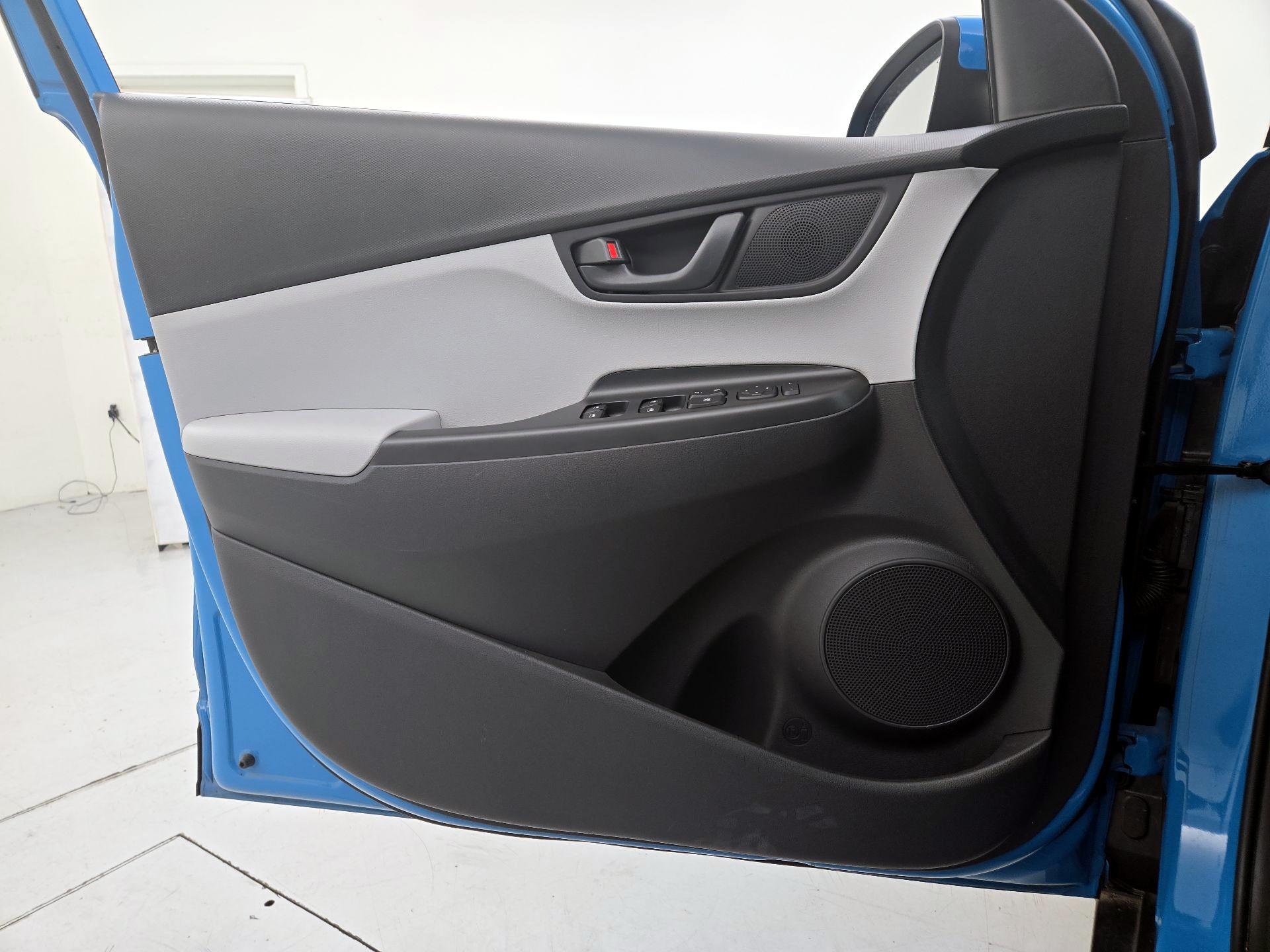 Thumbnail: 2023 Hyundai Kona - 12