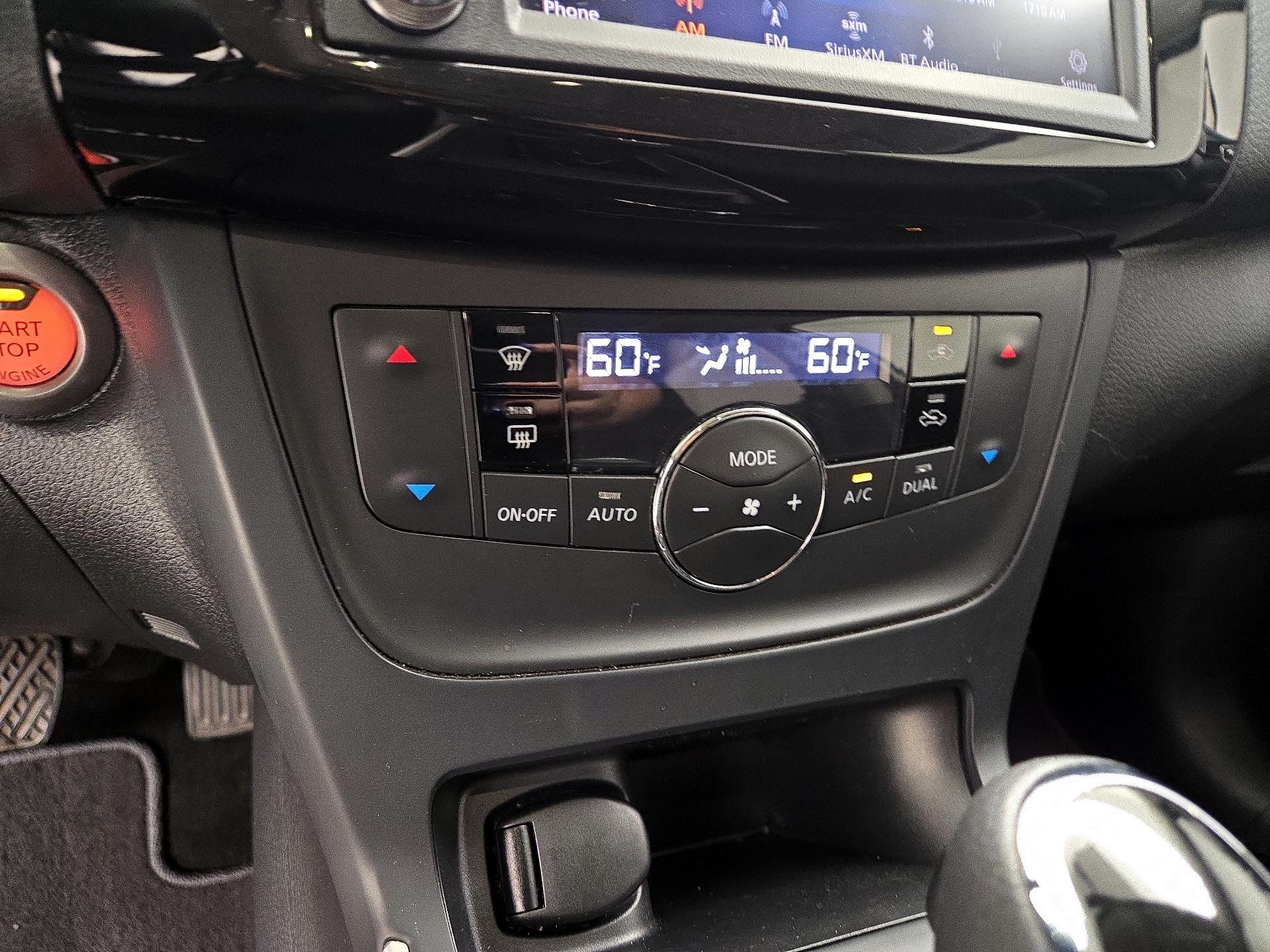 Thumbnail: 2019 Nissan Sentra - 16