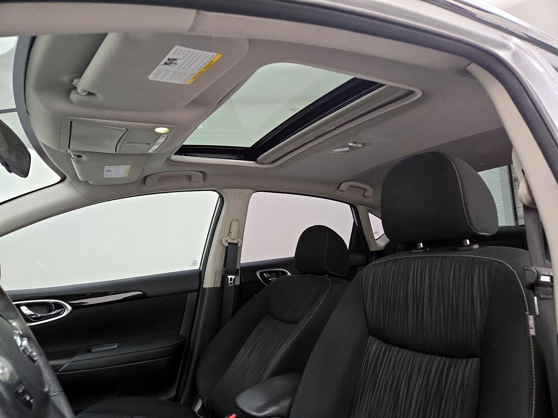 Thumbnail: 2019 Nissan Sentra - 19