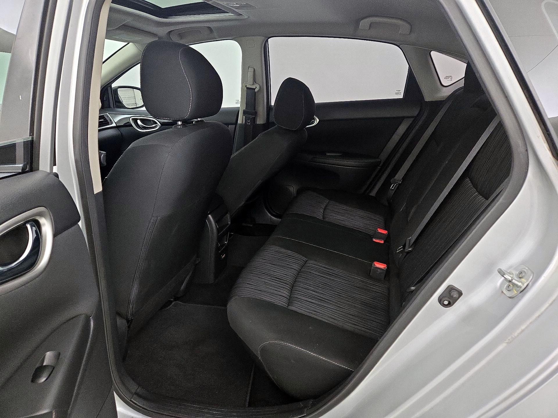 Thumbnail: 2019 Nissan Sentra - 20