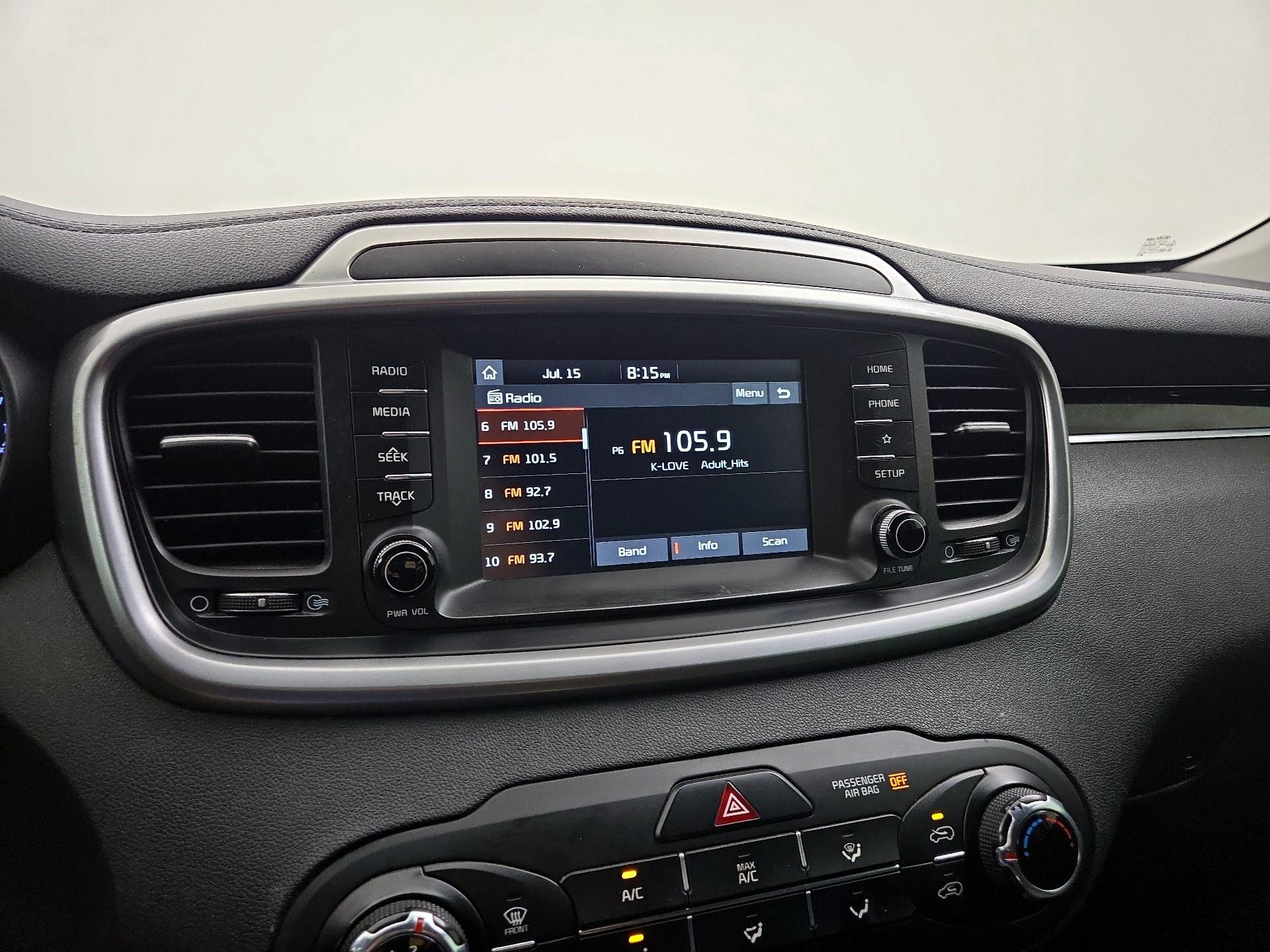Thumbnail: 2019 Kia Sorento - 15