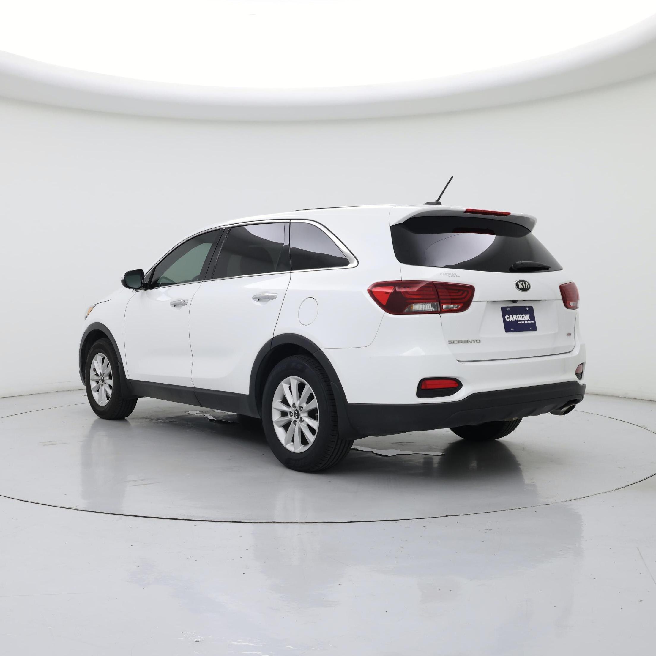 Thumbnail: 2019 Kia Sorento - 2