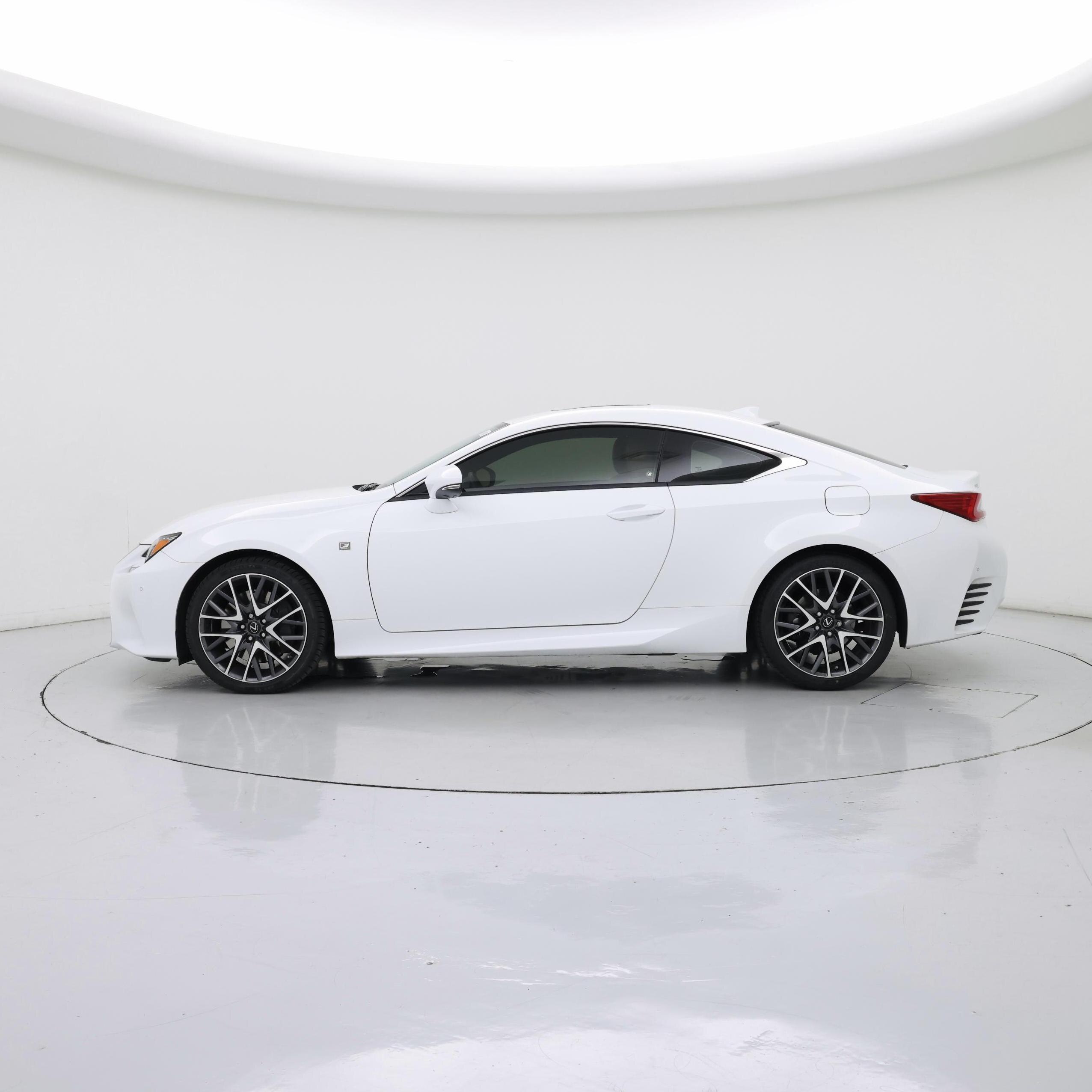 Thumbnail: 2016 Lexus RC - 3