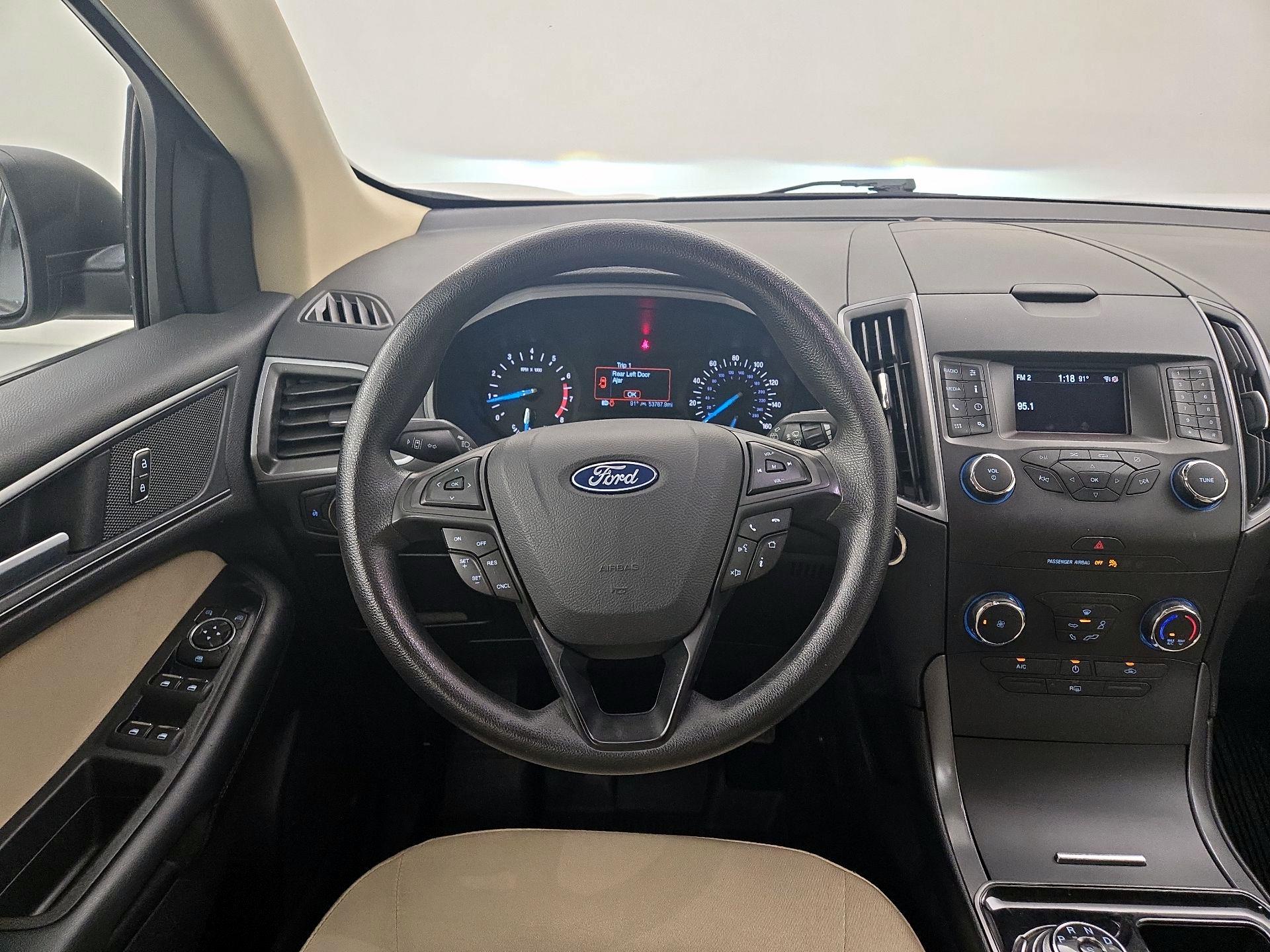 Thumbnail: 2019 Ford Edge - 10