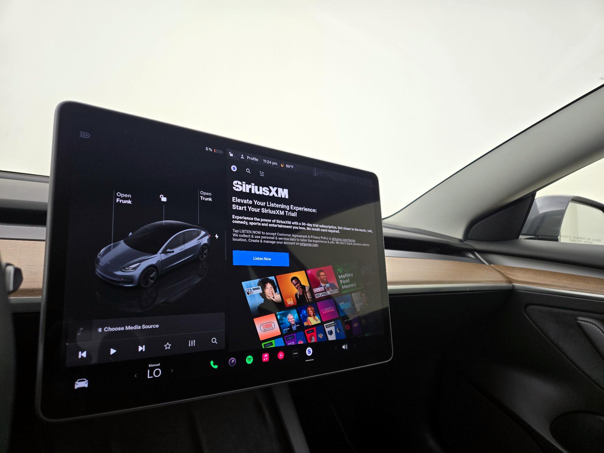Thumbnail: 2023 Tesla Model 3 - 15