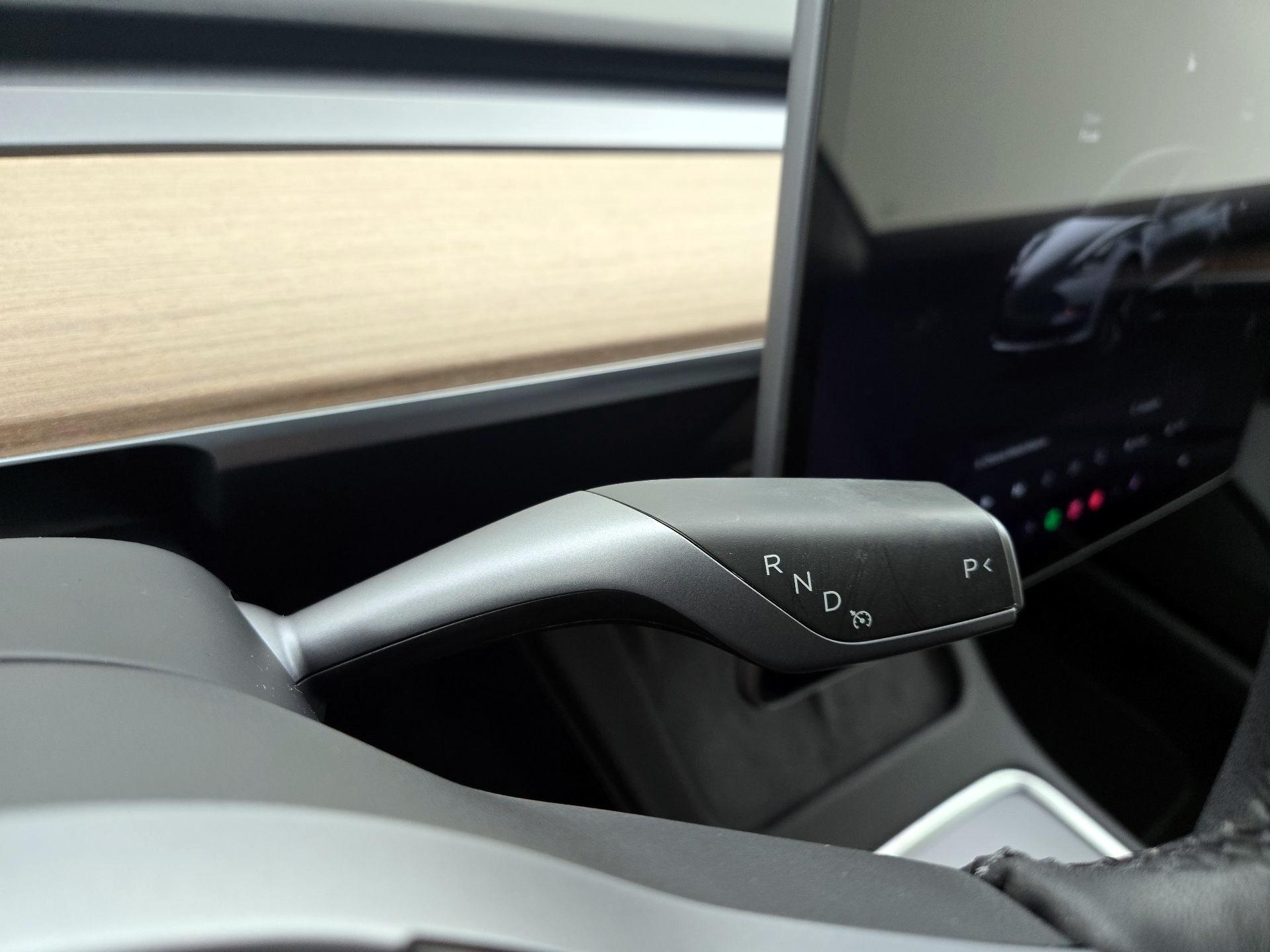 Thumbnail: 2023 Tesla Model 3 - 17