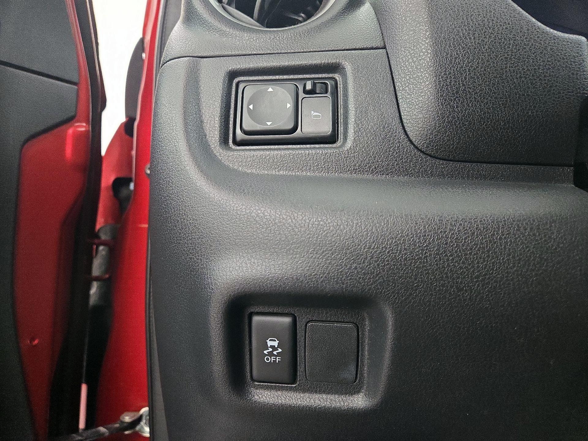 Thumbnail: 2019 Nissan Versa - 13
