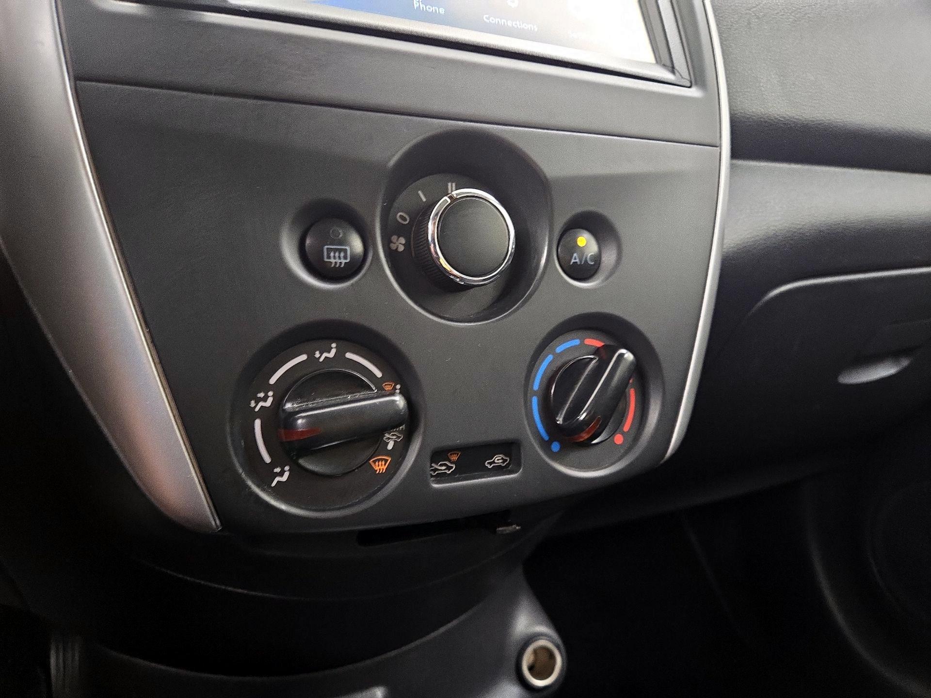 Thumbnail: 2019 Nissan Versa - 15