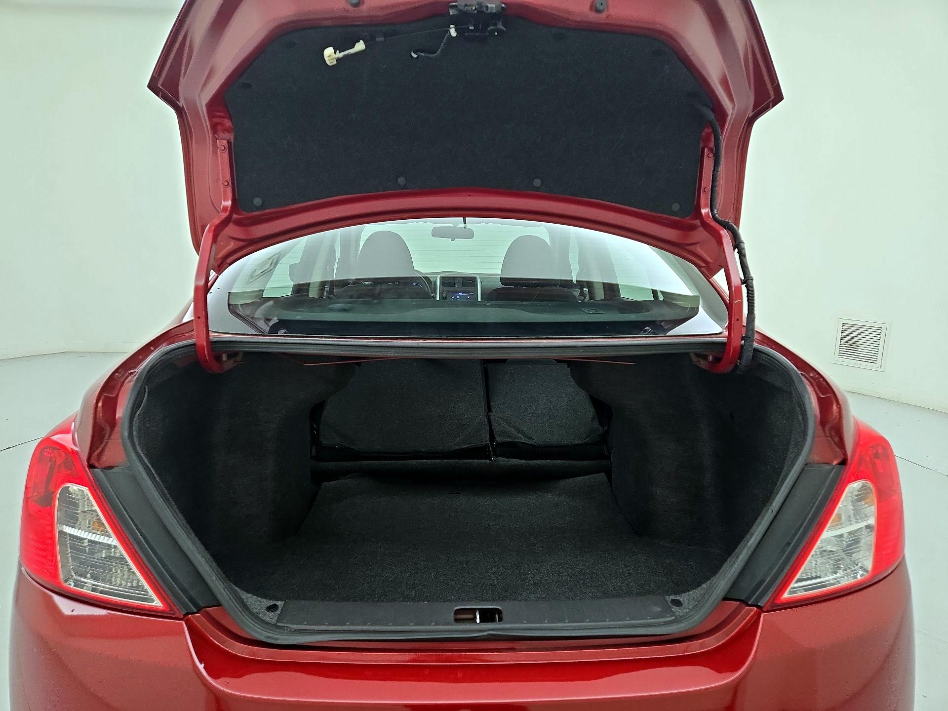 Thumbnail: 2019 Nissan Versa - 20