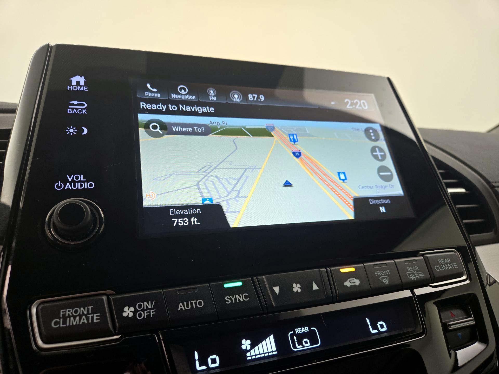 Thumbnail: 2018 Honda Odyssey - 14
