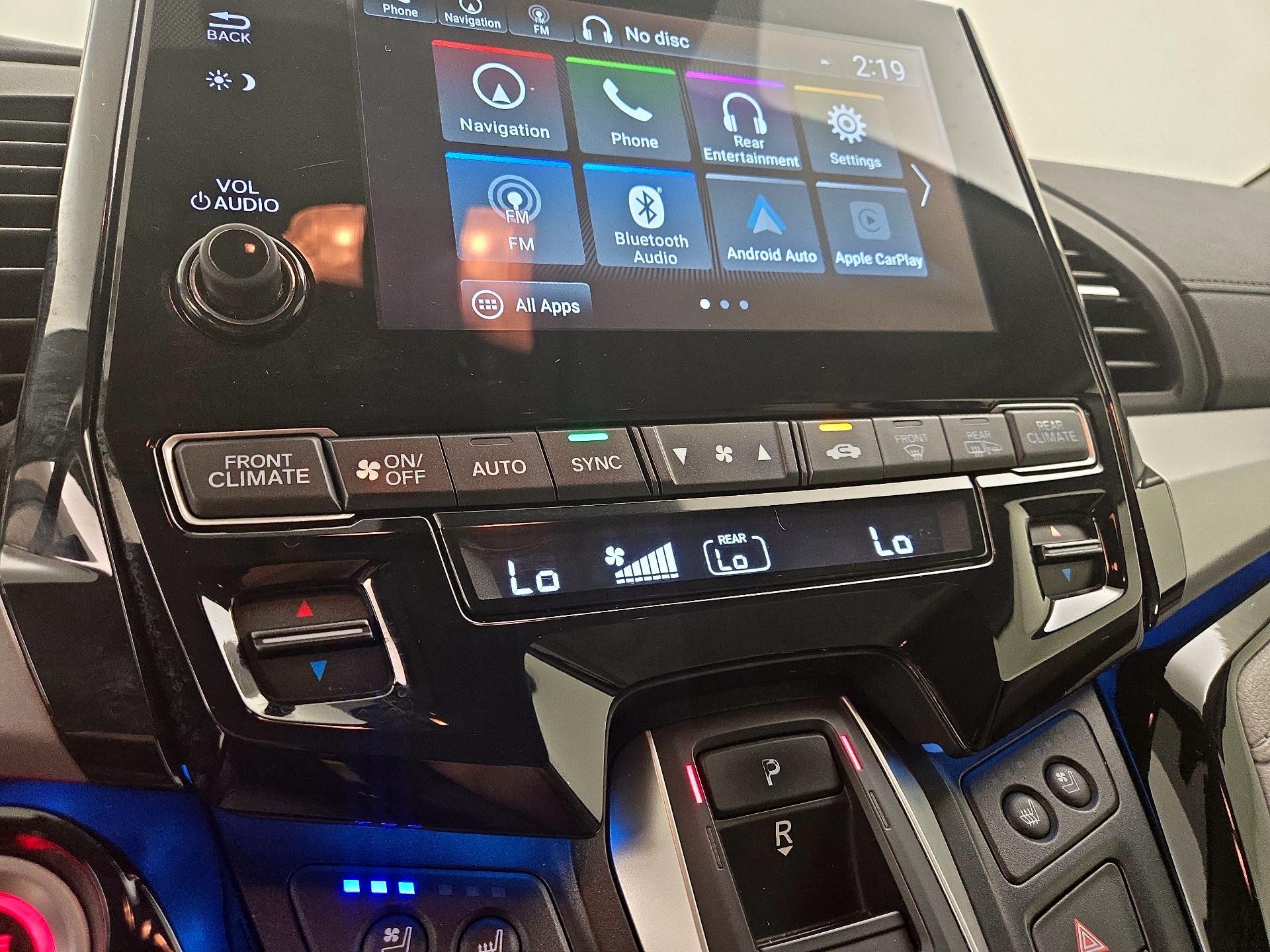 Thumbnail: 2018 Honda Odyssey - 17