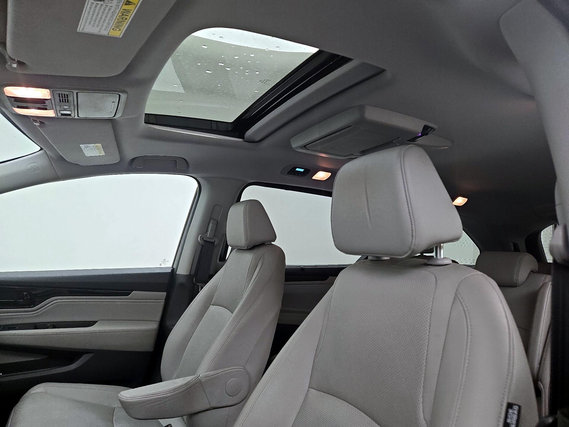 Thumbnail: 2018 Honda Odyssey - 20